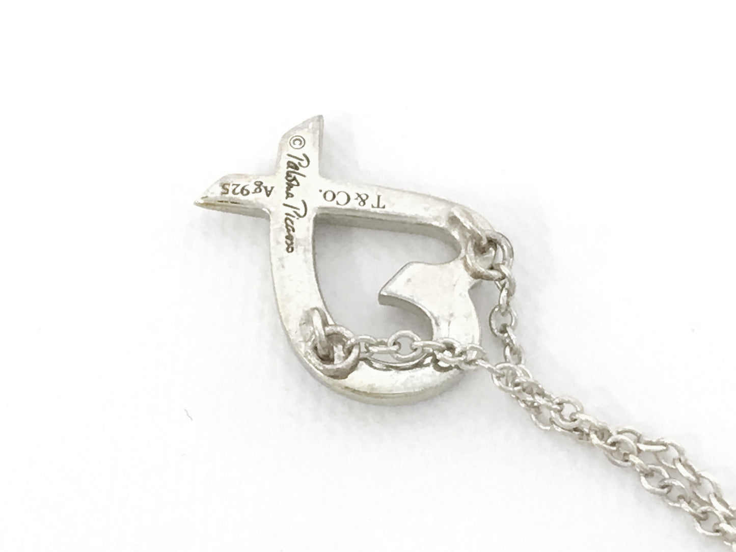 TIFFANY & Co. VINTAGE 100% Authentic Genuine Paloma Picasso Loving Heart Necklace, 925 Silver, 1990's, Great Condition