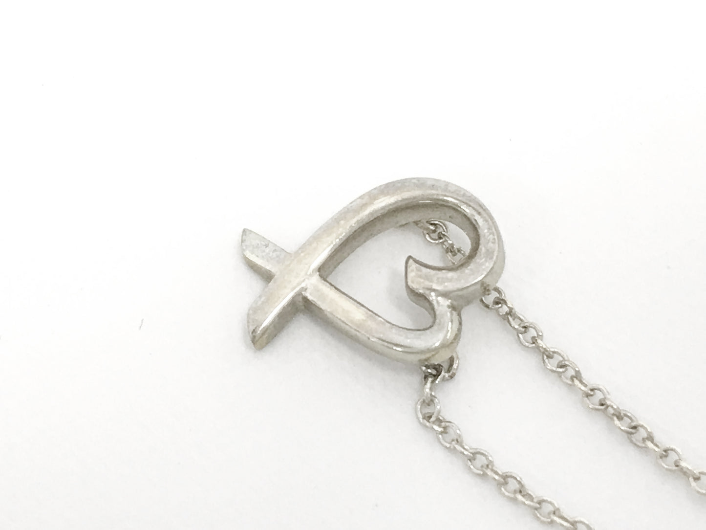 TIFFANY & Co. VINTAGE 100% Authentic Genuine Paloma Picasso Loving Heart Necklace, 925 Silver, 1990's, Great Condition