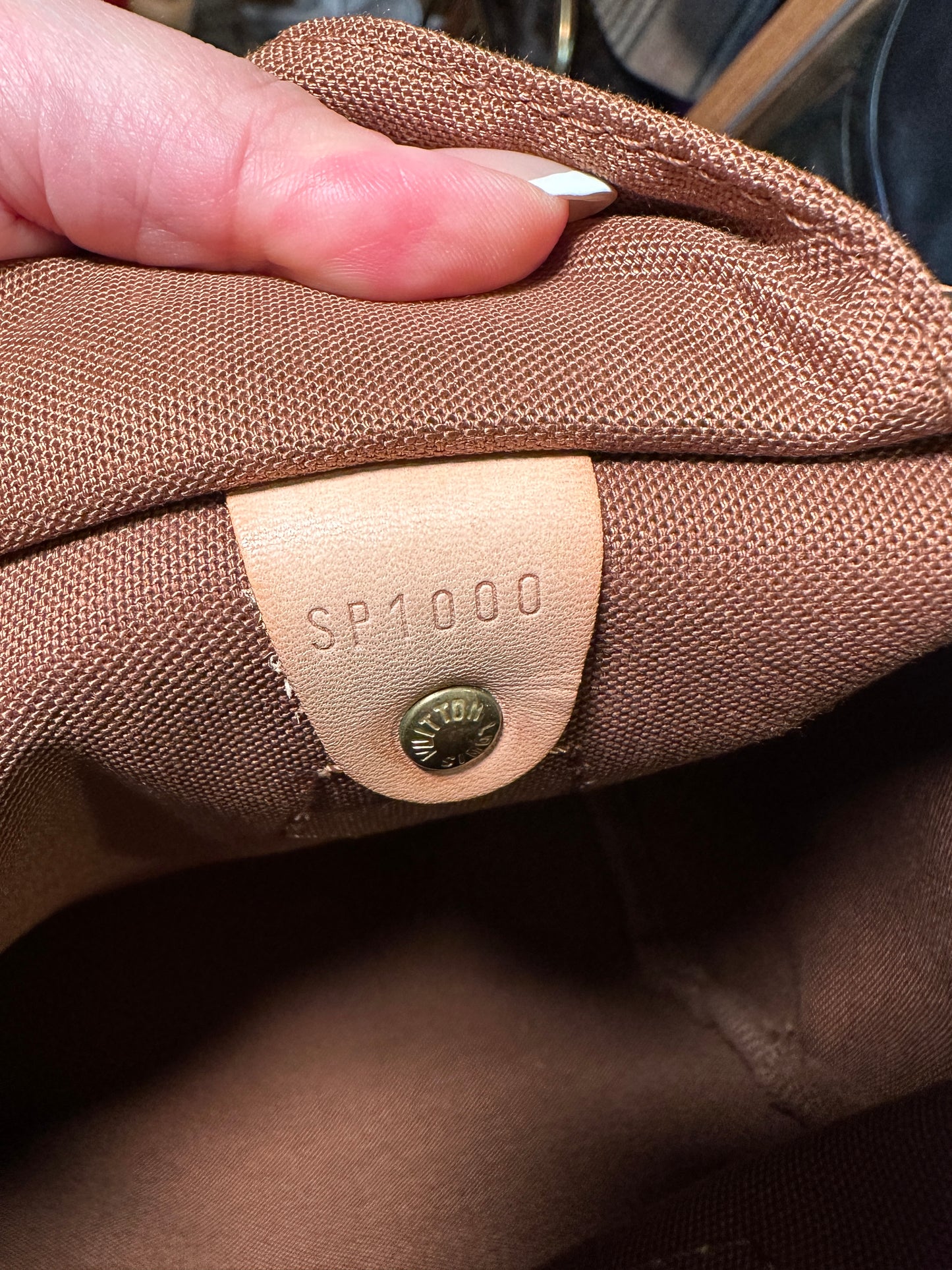 LOUIS VUITTON VINTAGE 100% Authentic Genuine Monogram Speedy 25, Great Condition, Rare