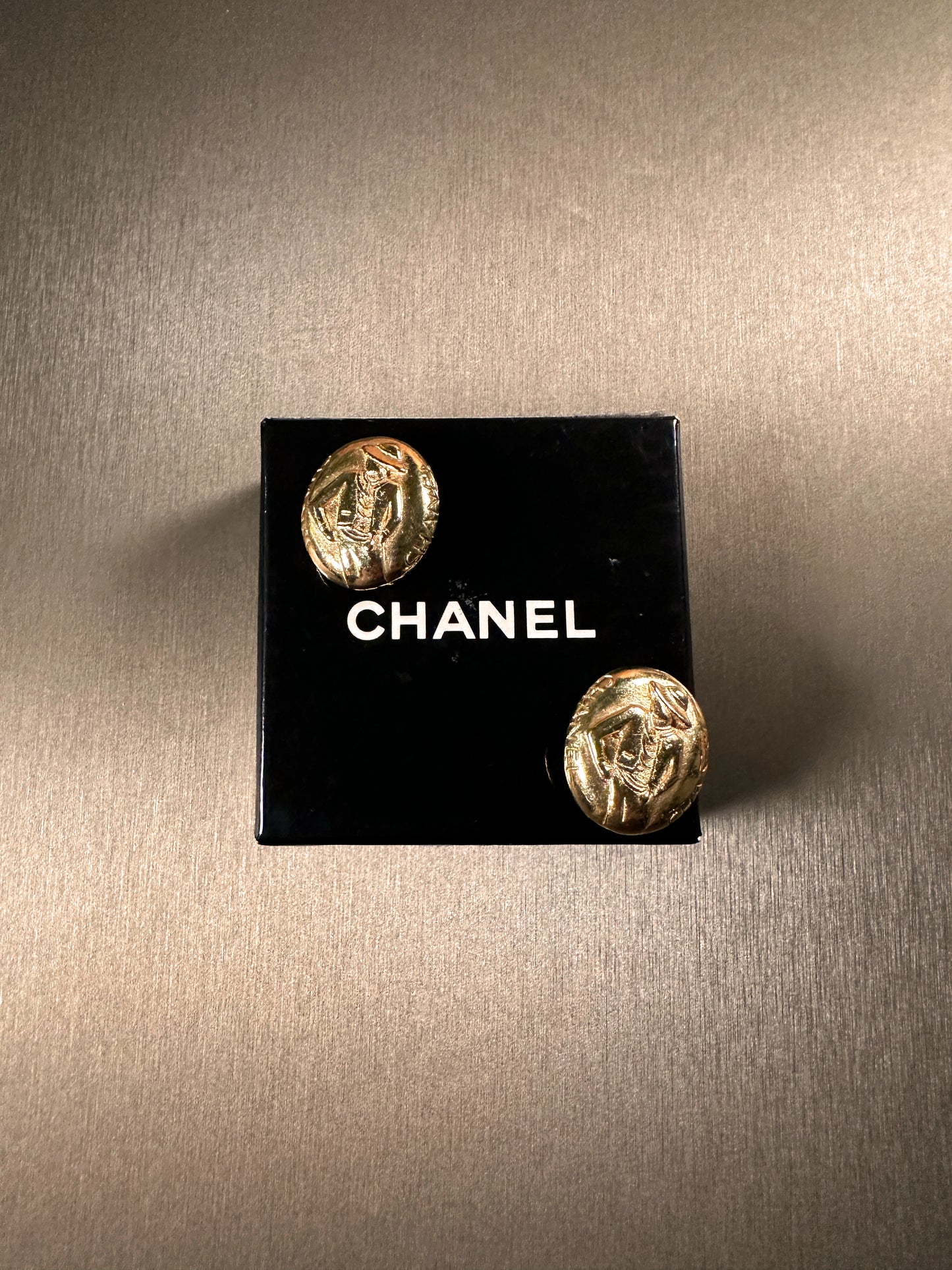 CHANEL Vintage 100% Authentic Genuine Mademoiselle Coco Lady Logo Clip-on Earrings, Gold, 1990's, Good Condition, with Original Box