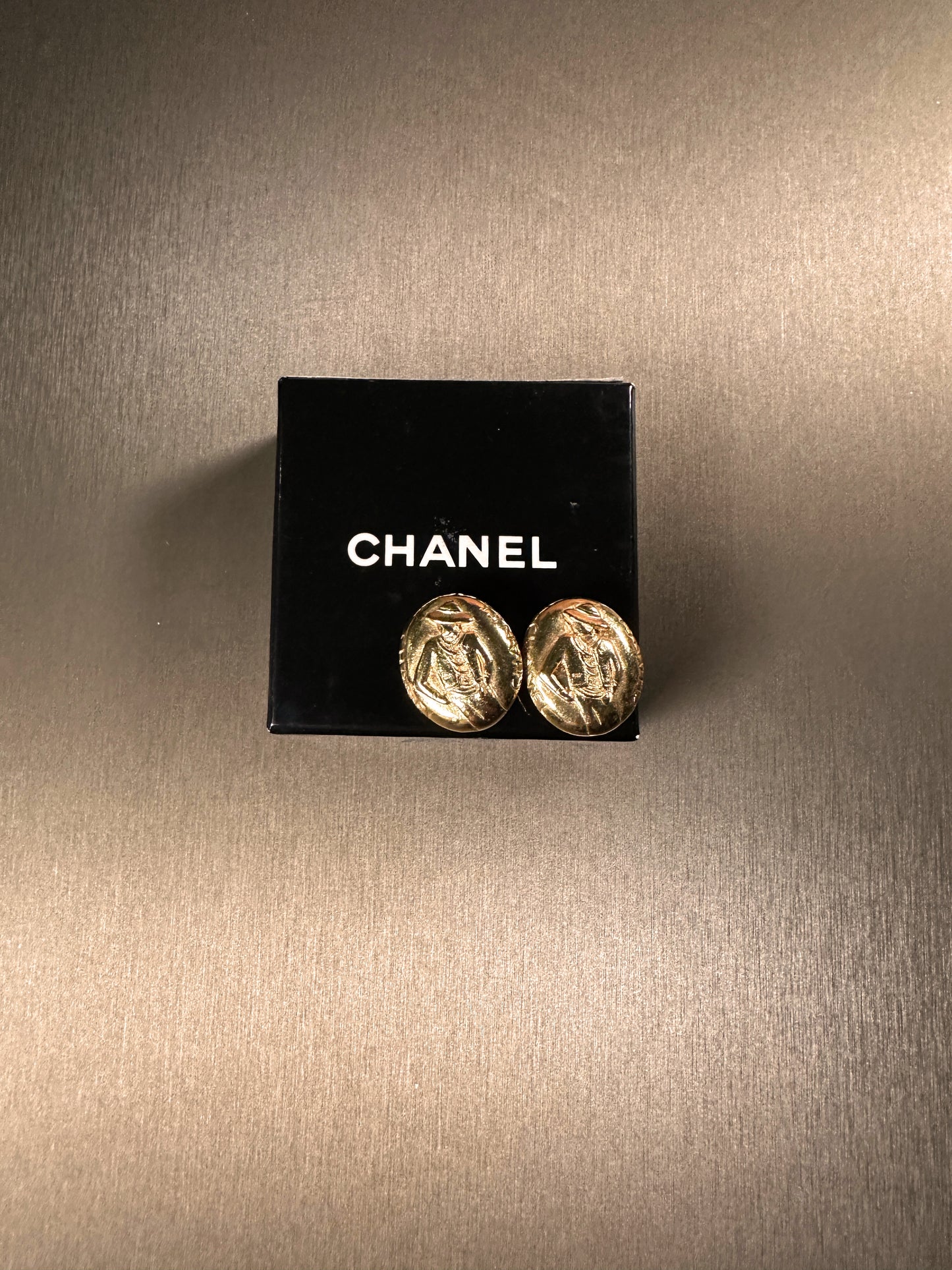 CHANEL Vintage 100% Authentic Genuine Mademoiselle Coco Lady Logo Clip-on Earrings, Gold, 1990's, Good Condition, with Original Box