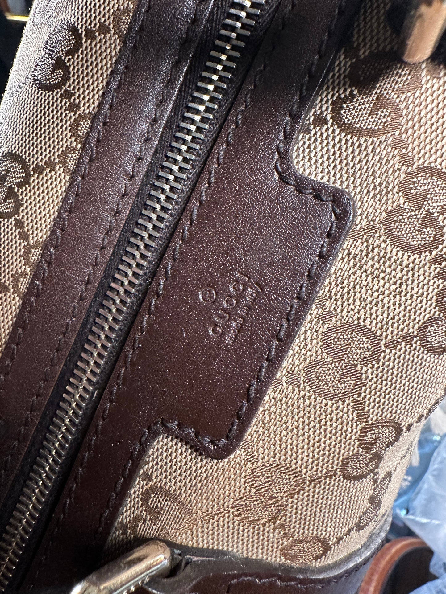 GUCCI VINTAGE 100% Authentic Genuine Boston Bag In Monogram Canvas with Leather Trims, Brown, Great Condition, Light-weight and Spacious