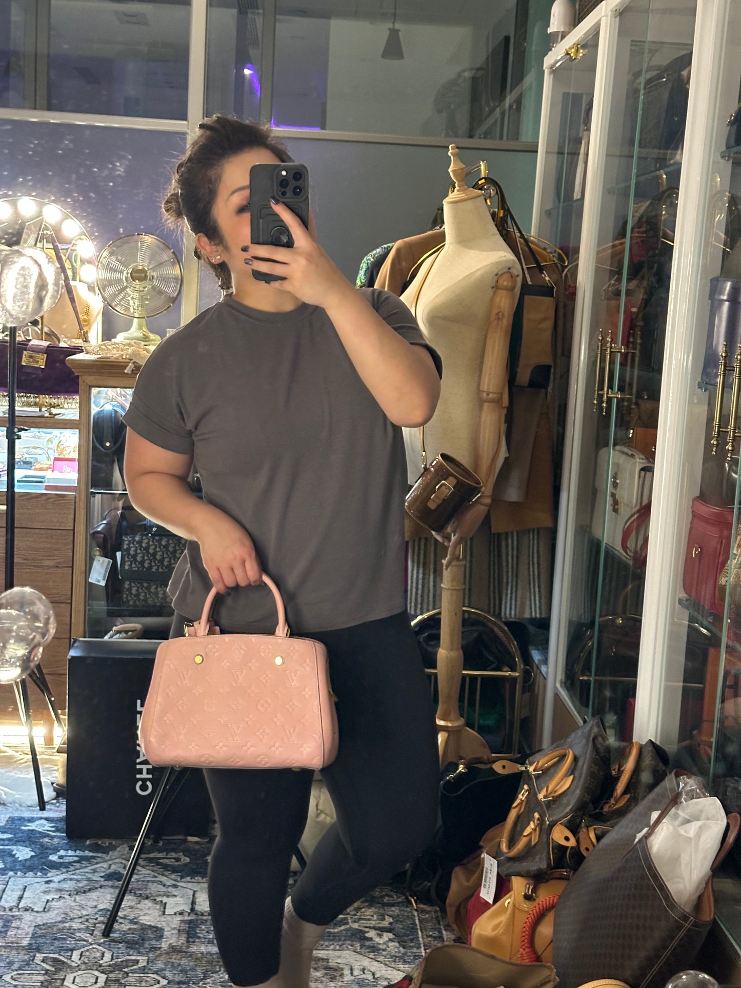 Louis Vuitton 100% Genuine Authentic Monogram Leather Montaigne Handbag, Pastel Pink, Great Condition