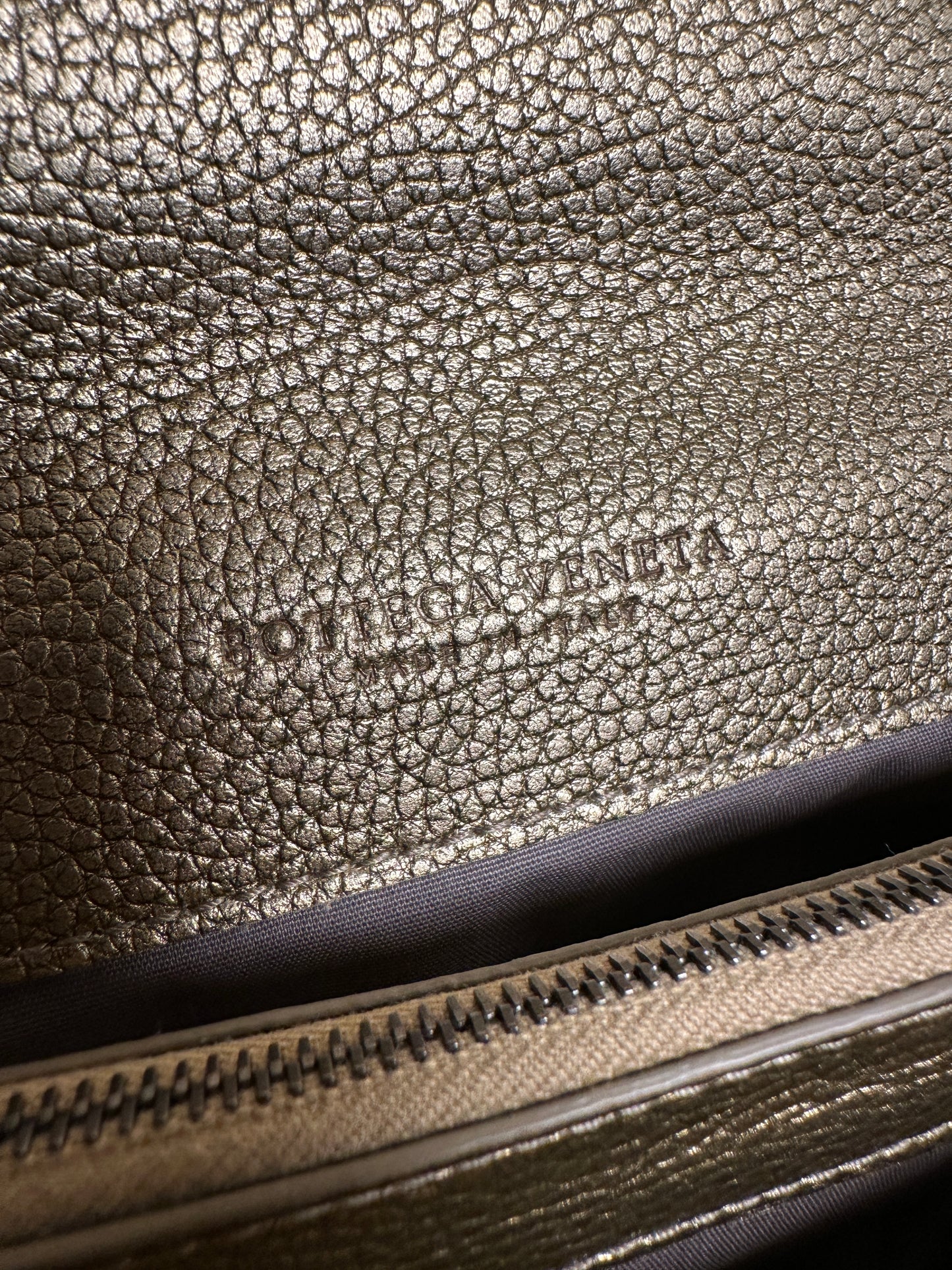 BOTTEGA VENETA 100% Authentic Genuine City Knot Two-way Shoulder Bag, Metallic Khaki, Great Condition