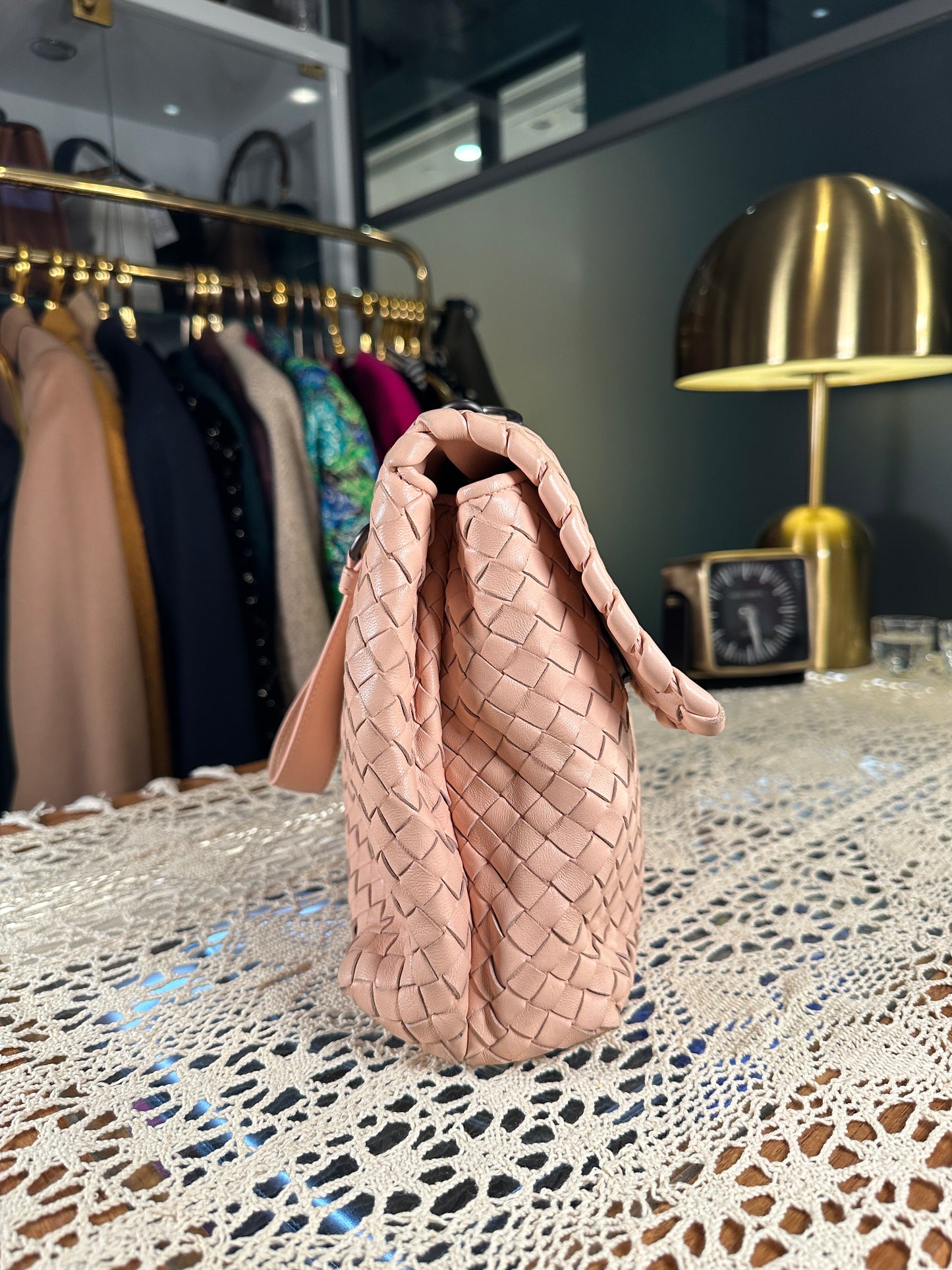 BOTTEGA VENETA 100% Authentic Genuine Intrecciato Shoulder Bag, Soft Pink, Good Condition