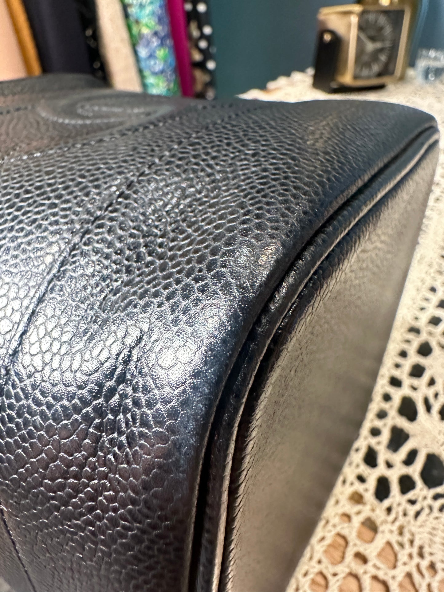 CHANEL VINTAGE 100% Authentic Genuine Leather Makeup Vanity Case Bag, Series 6, 2000-2002, Black, , Good Condition