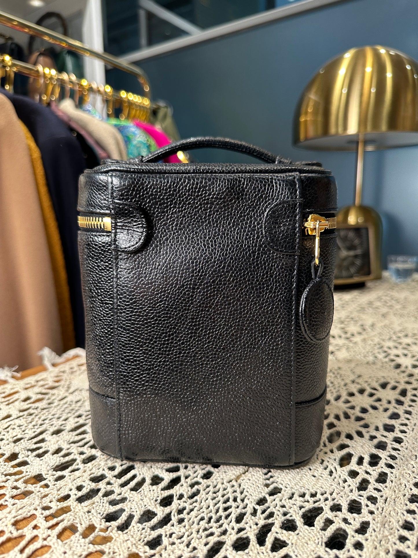 CHANEL VINTAGE 100% Authentic Genuine Leather Makeup Vanity Case Bag, Series 1, Black, 1989-1991, Good Condition