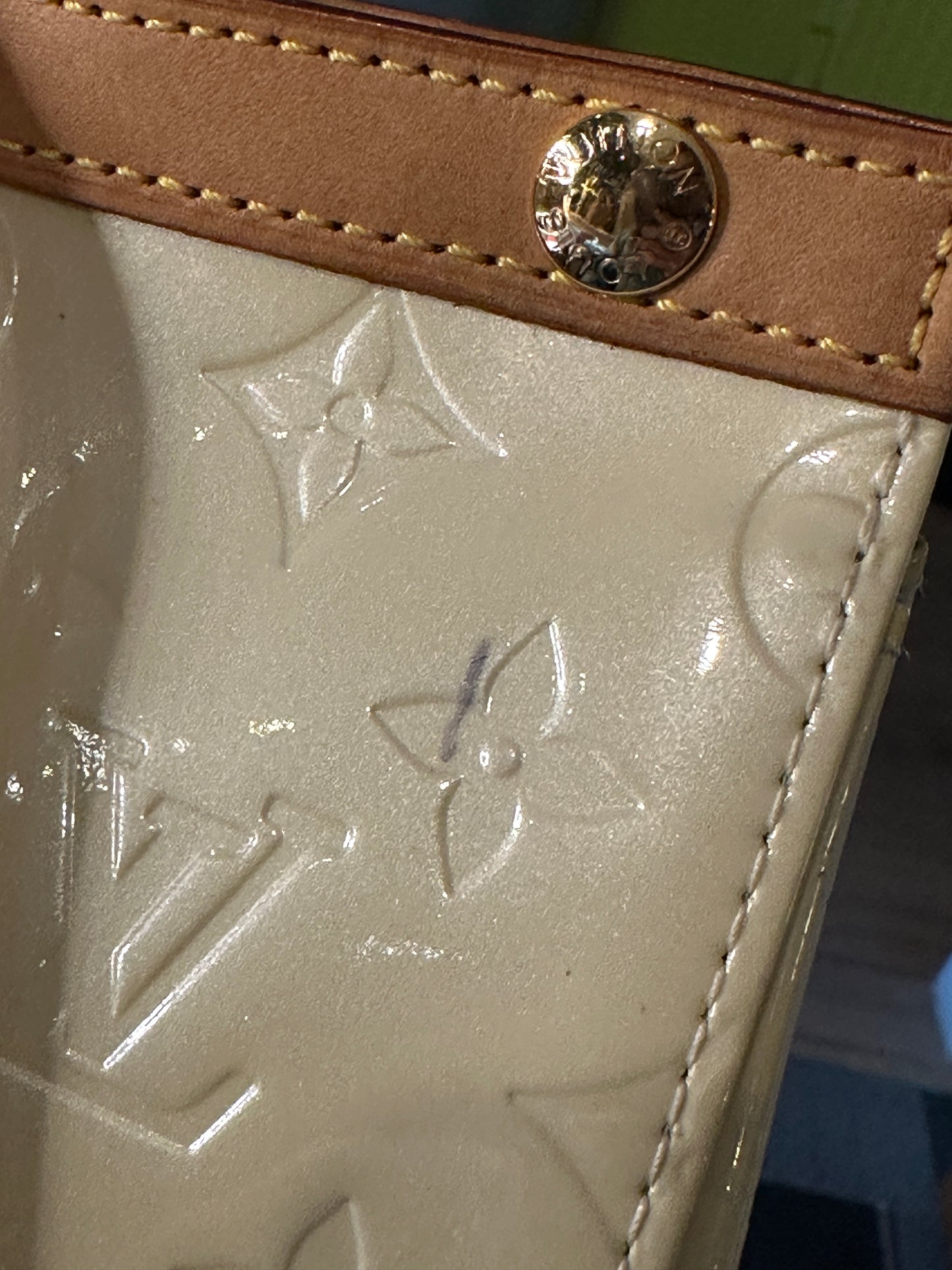 LOUIS VUITTON Vintage 100% Authentic Genuine Vernis Roxbury Two-way Handbag, Pastel Yellow, Good Condition