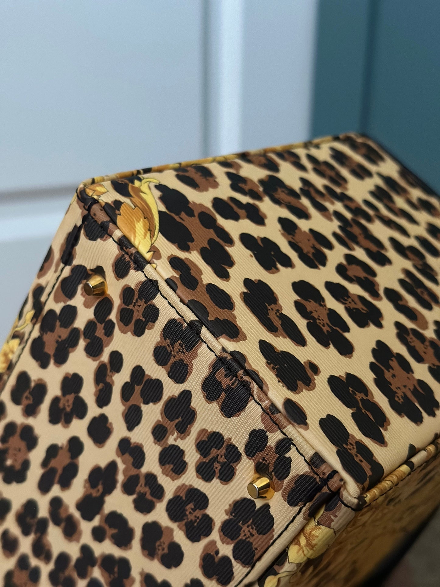 VERSACE VINTAGE, 100% Authentic Genuine, Classic House Print Box Shape Hand Bag , Leopard Print, 2000's, Great Condition, Rare