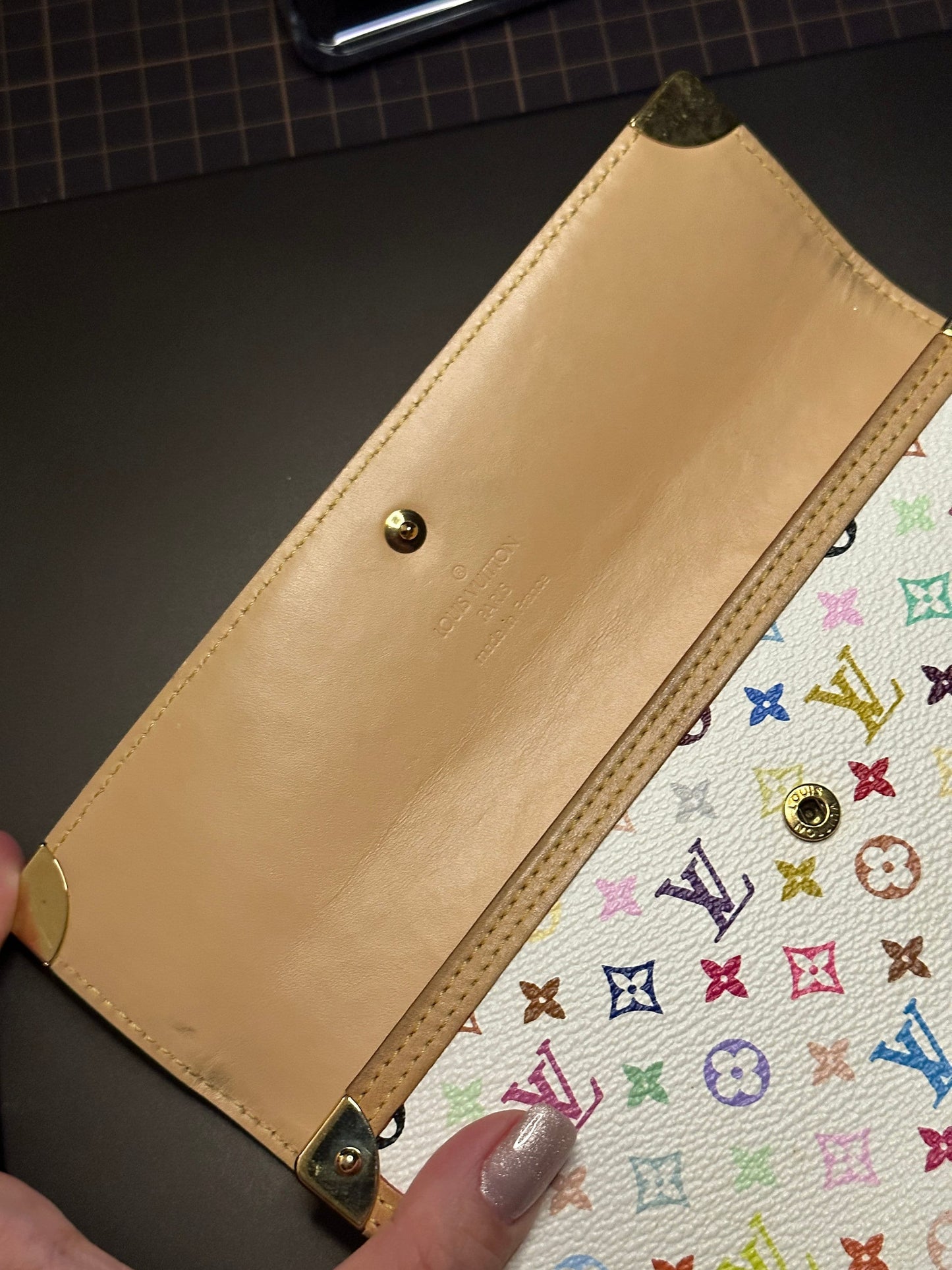 LOUIS VUITTON x Takashi Murakami Vintage 100% Authentic Genuine Long Wallet, Monogram Multi-color on White, Great Condition, Grade B