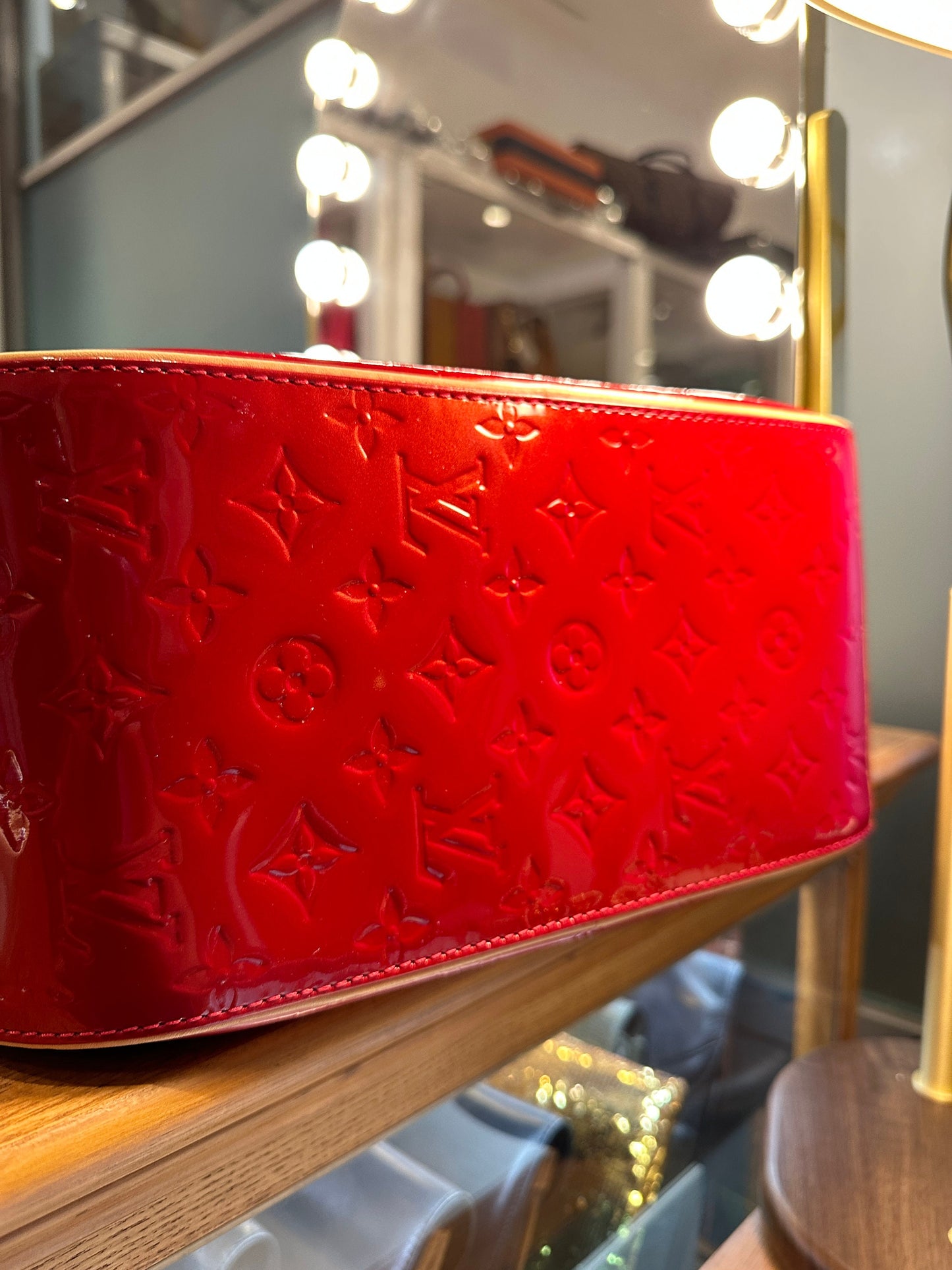 LOUIS VUITTON VINTAGE 100% Authentic Genuine, Pomme D’amour Vernis Summit Drive Bag, 2000, Y2K, Red, Great Condition, Grade Ab