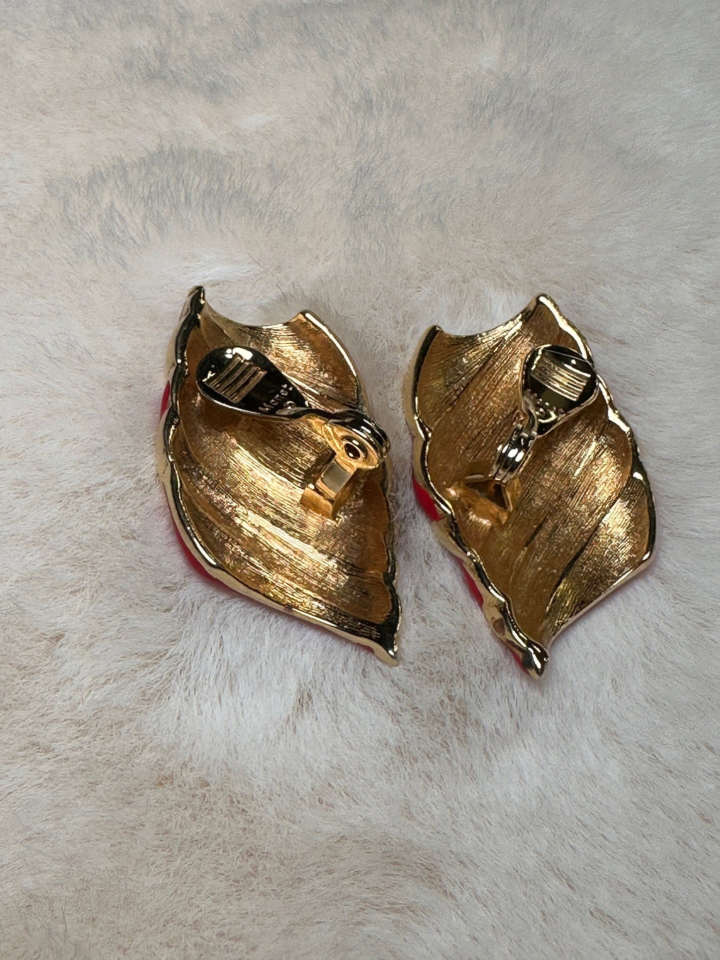 MONET VINTAGE 100% Authentic Genuine, Clip On Earrings in Gold and Red, Grade AB