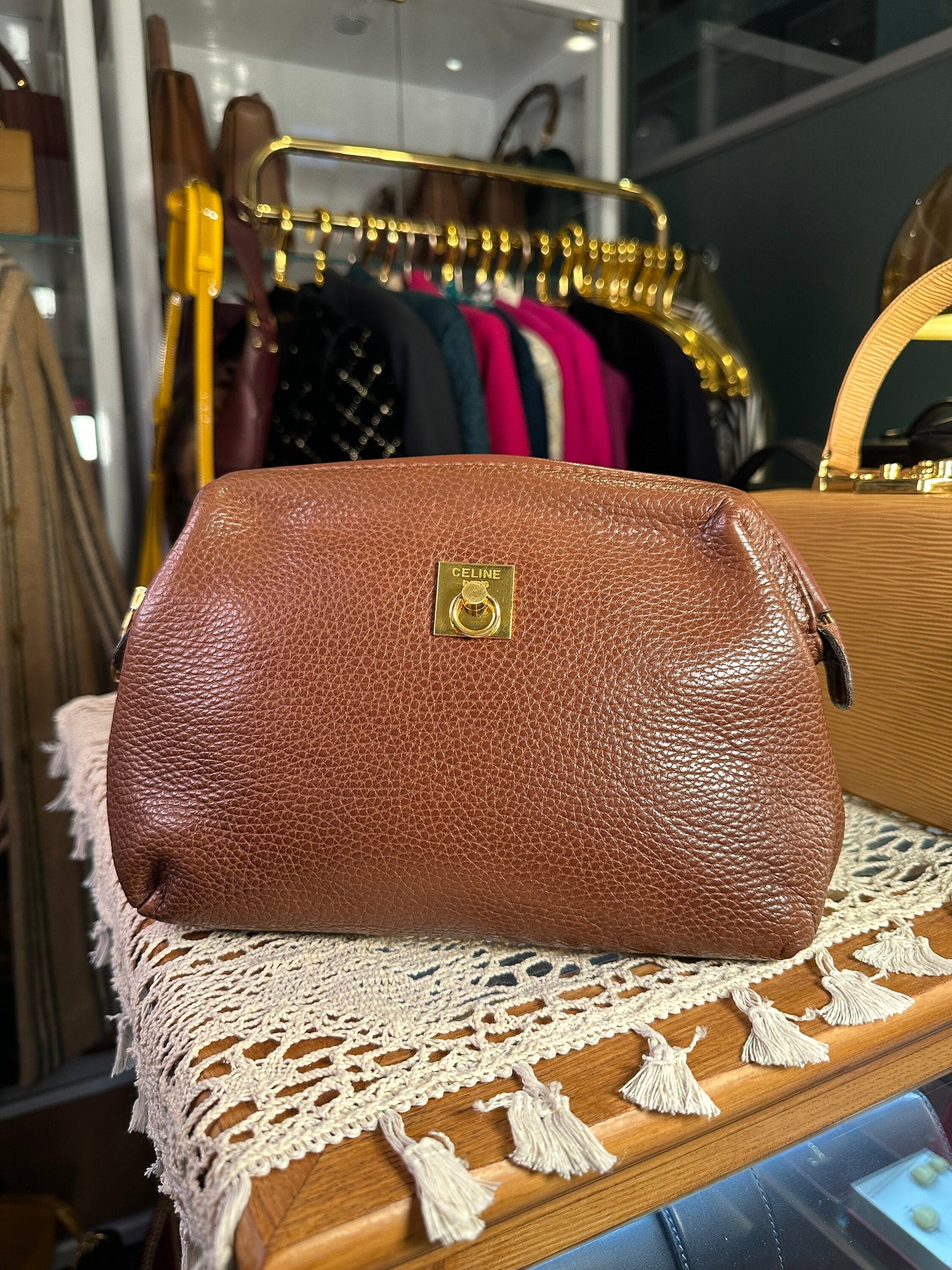 CELINE VINTAGE 100% Authentic Genuine, Doctor Leather Clutch, Medium Brown, 1999's, Great Condition
