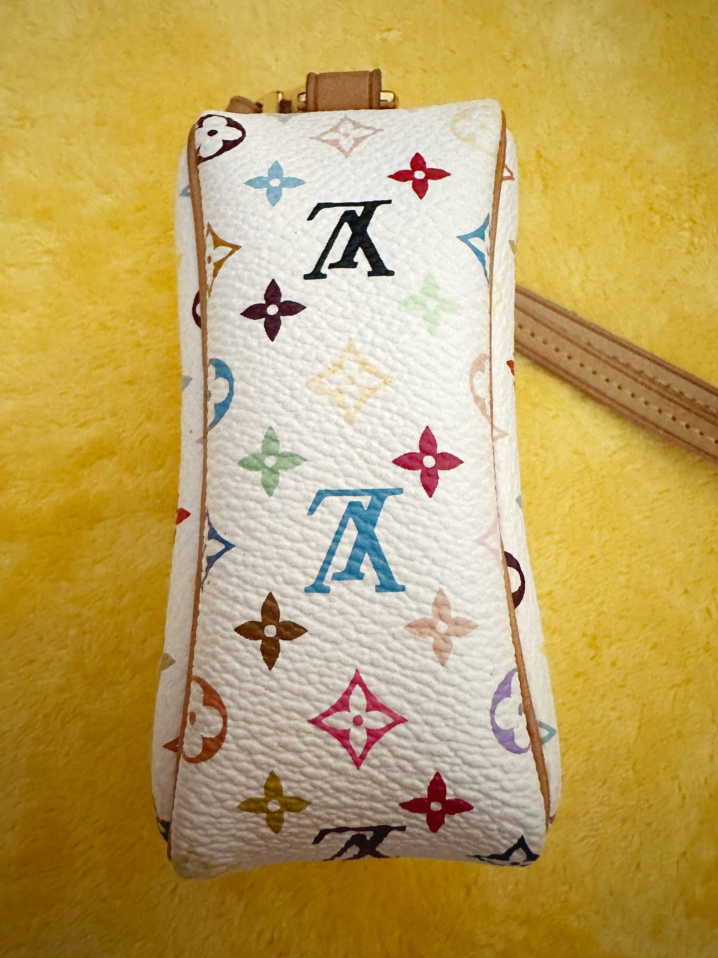 LOUIS VUITTON x Takashi Murakami VINTAGE 100% Authentic Genuine Small Two-way Wrist Purse Monogram Multi-color White 2000's, Great Condition
