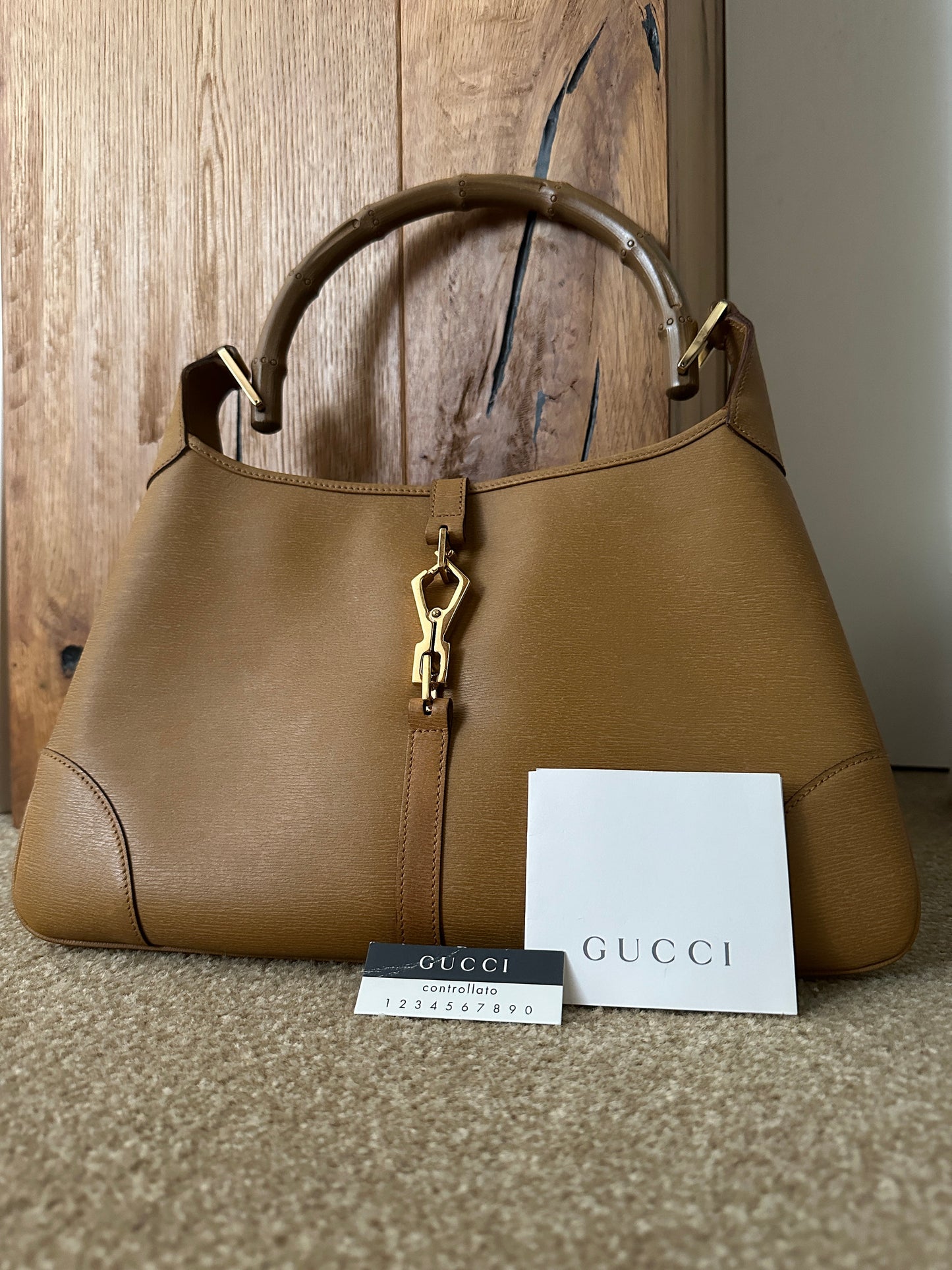 GUCCI VINTAGE 100% Genuine Bamboo Shoulder Bag, Caramel Colour, late 1990's, Like New Condition