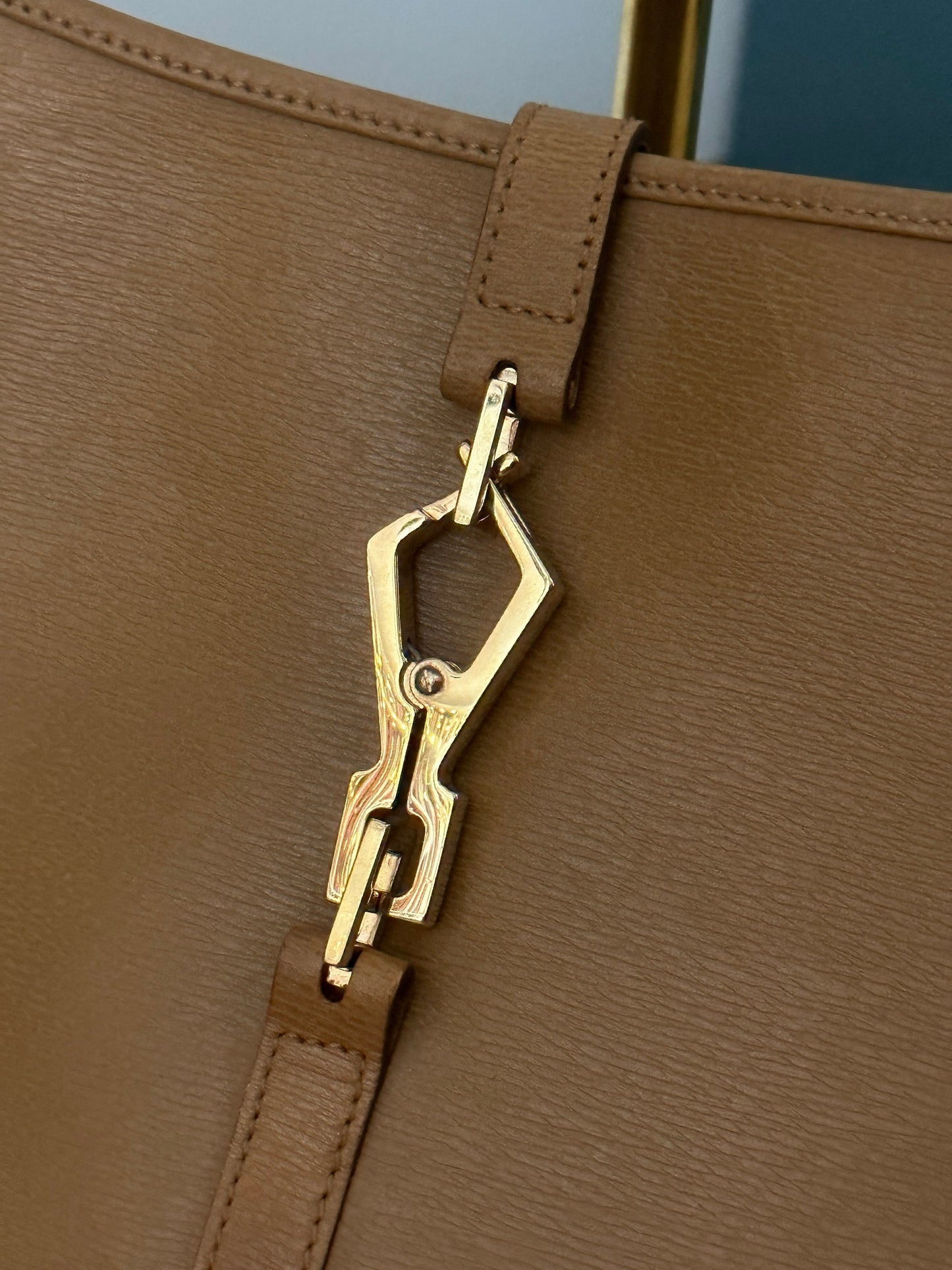 GUCCI VINTAGE 100% Genuine Bamboo Shoulder Bag, Caramel Colour, late 1990's, Like New Condition