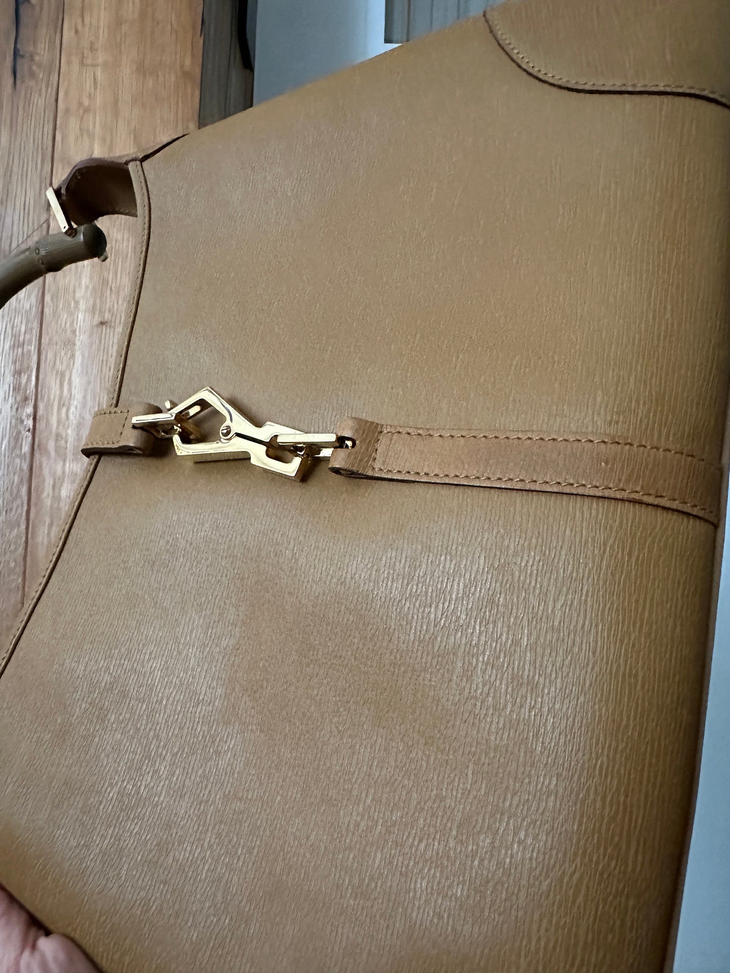 GUCCI VINTAGE 100% Genuine Bamboo Shoulder Bag, Caramel Colour, late 1990's, Like New Condition