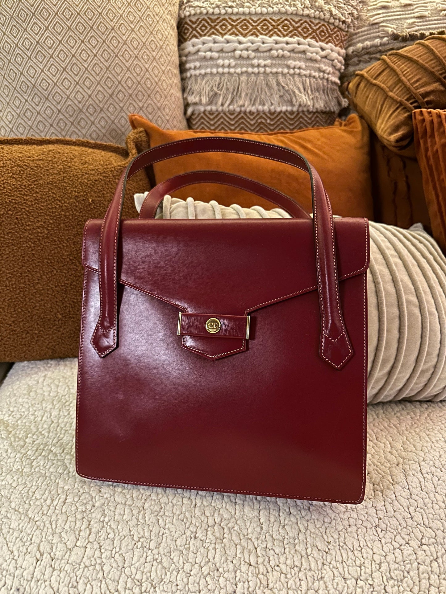 CHRISTIAN DIOR VINTAGE 100% Authentic Genuine Leather Hand Bag, Deep Red Color, 2000's, Great Condition, Rare