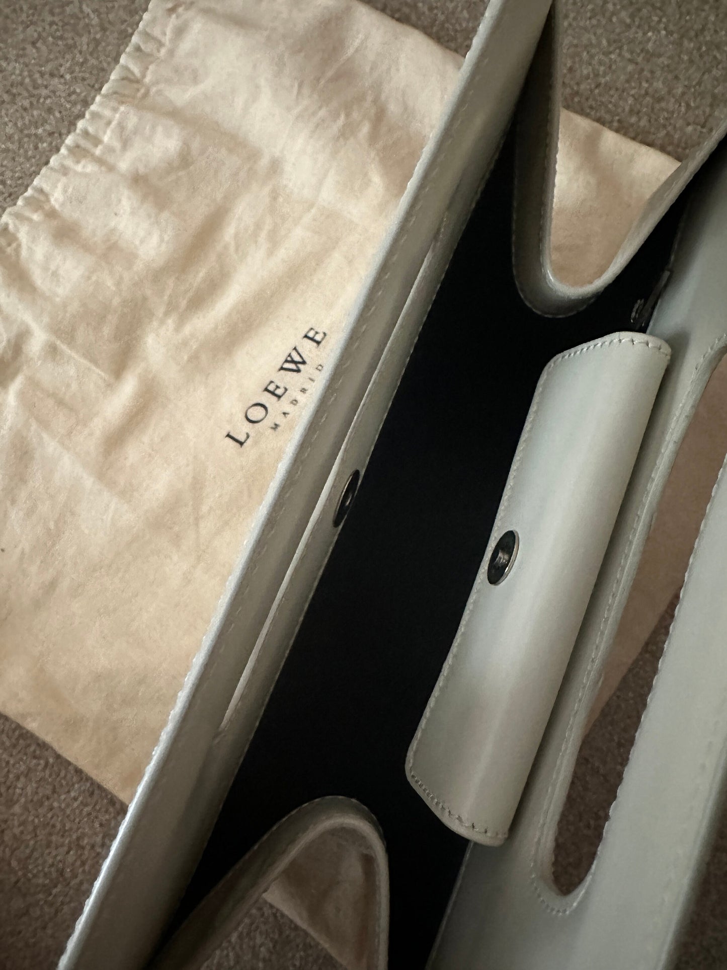 LOEWE VINTAGE 100% Authentic Genuine Leather Hand Bag, Off White, 2000, Great Condition, Rare