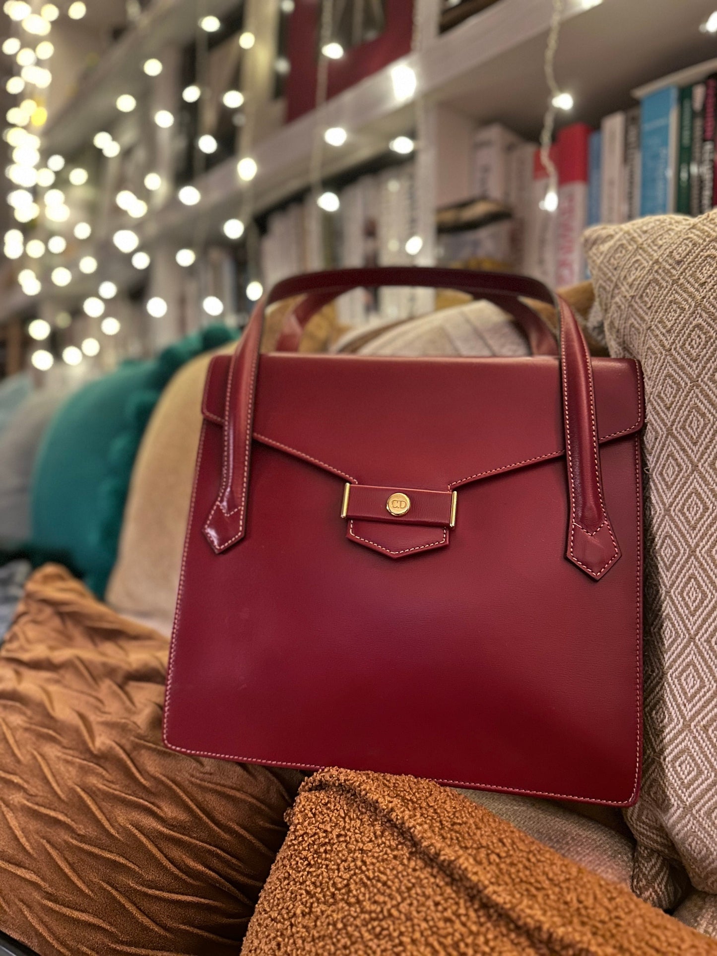 CHRISTIAN DIOR VINTAGE 100% Authentic Genuine Leather Hand Bag, Deep Red Color, 2000's, Great Condition, Rare