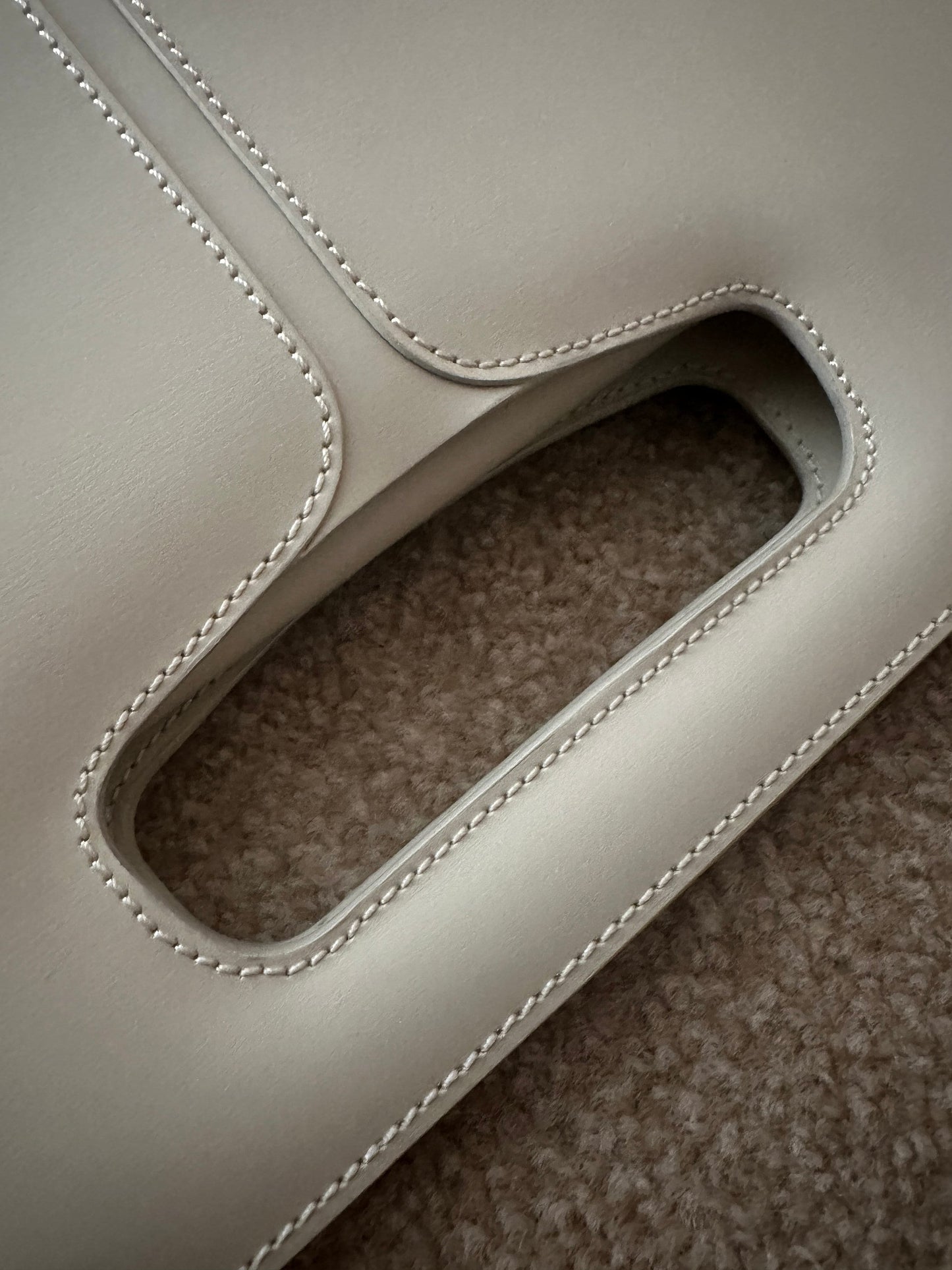 LOEWE VINTAGE 100% Authentic Genuine Leather Hand Bag, Off White, 2000, Great Condition, Rare