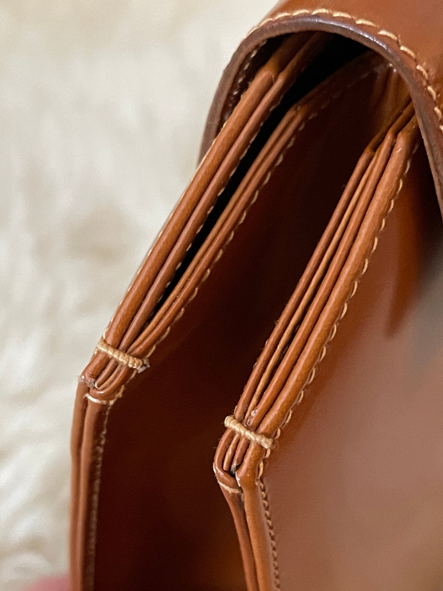 GUCCI VINTAGE 100% Authentic Genuine Glossy Leather Clutch, Caramel Colour, 1980's, Great Condition, Rare