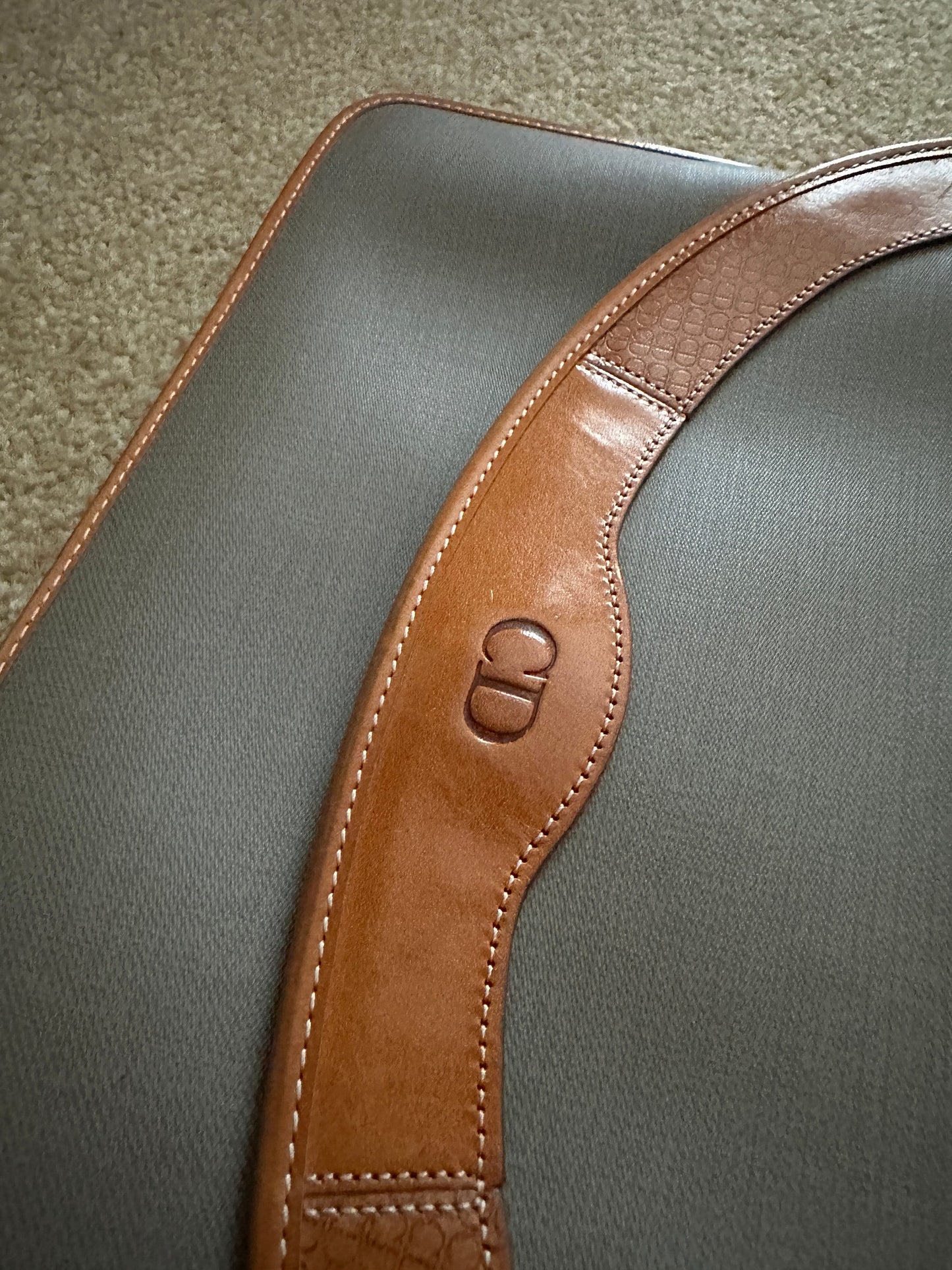 CHRISTIAN DIOR VINTAGE 100% Authentic Genuine Minimalistic Clutch, Grey with Brown Trim, 2000's, Great Condition, Rare