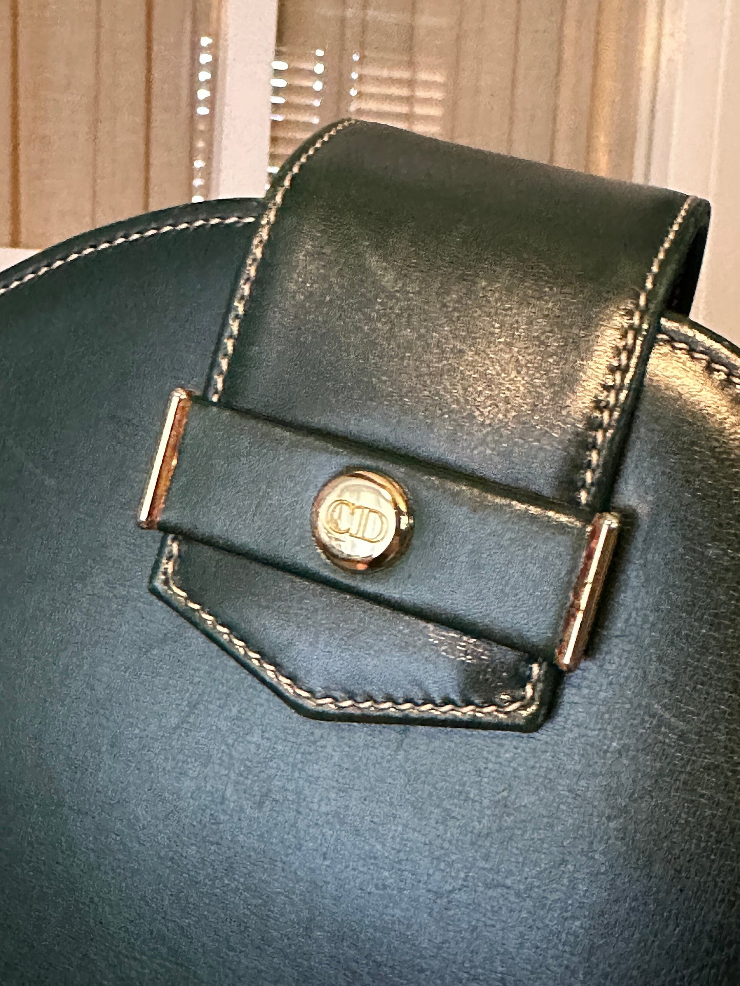 DIOR VINTAGE 100% Authentic Genuine Leather Cross-body Bag, Dark Moss Green, 1980's, Good Condition