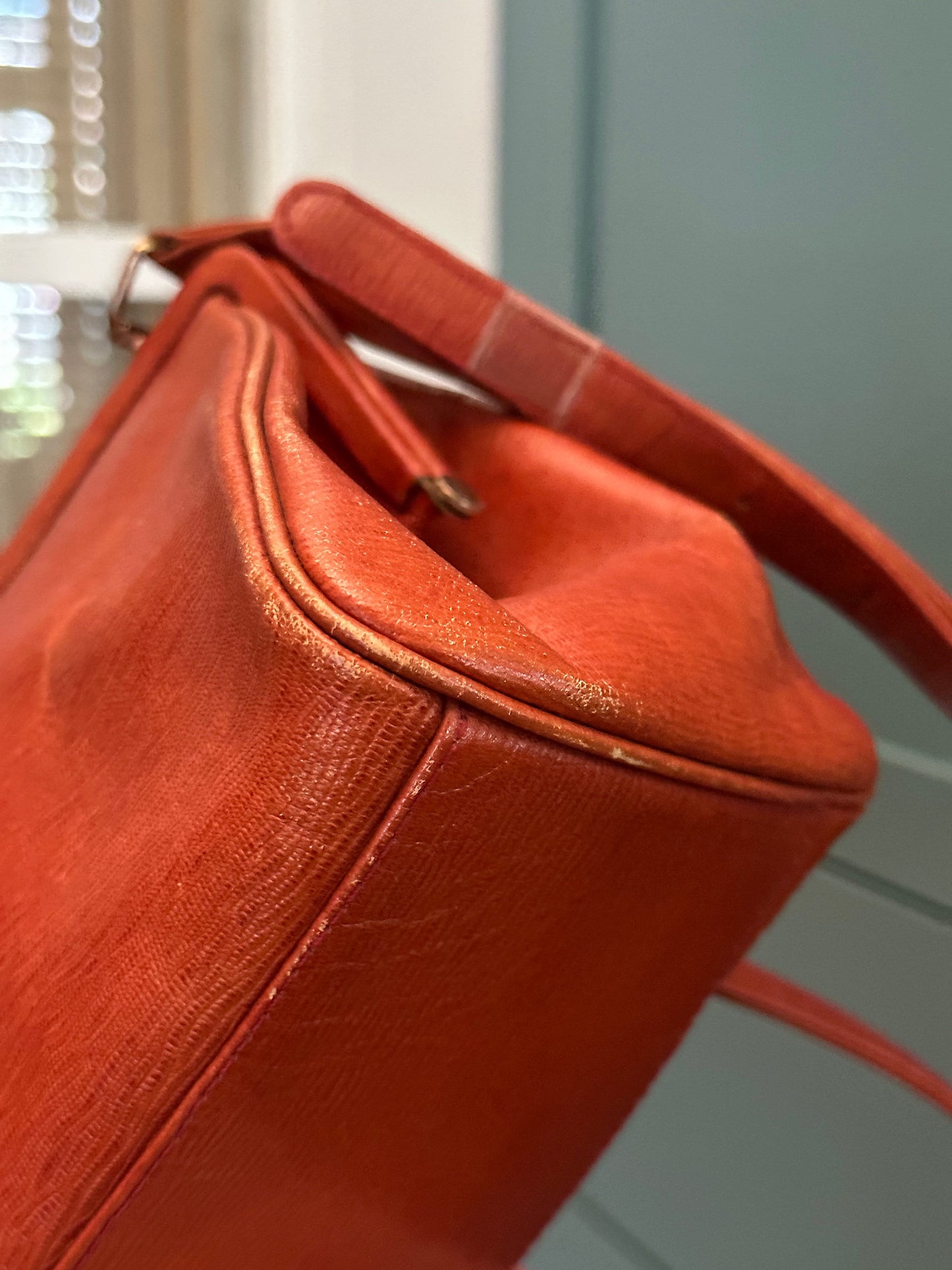 VERSACE VINTAGE, 100% Authentic Genuine Leather Cross-body Doctor Bag, Orange Brown, 1980's, Good Condition
