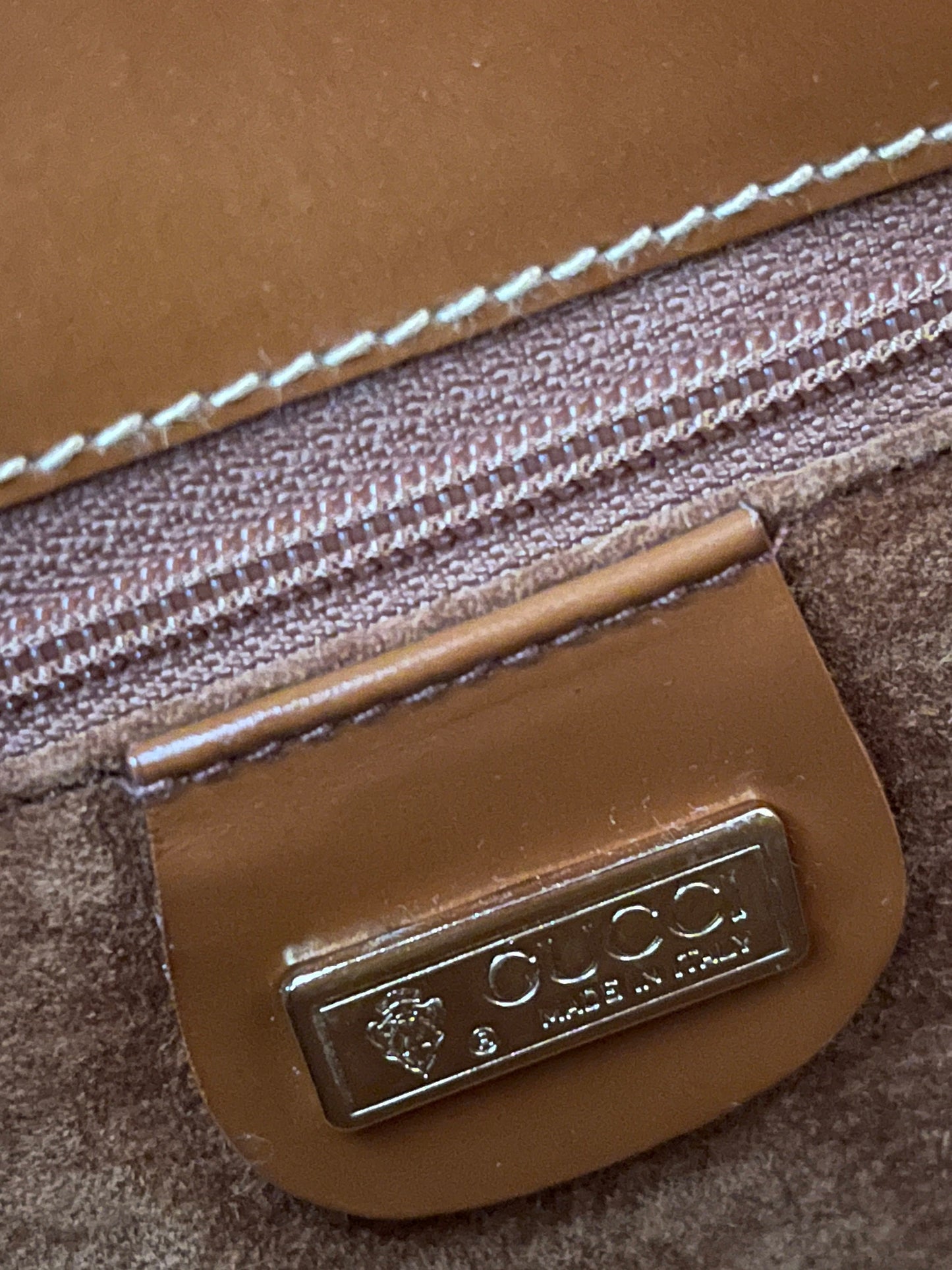 GUCCI VINTAGE 100% Authentic Genuine Glossy Leather Clutch, Caramel Colour, 1980's, Great Condition, Rare