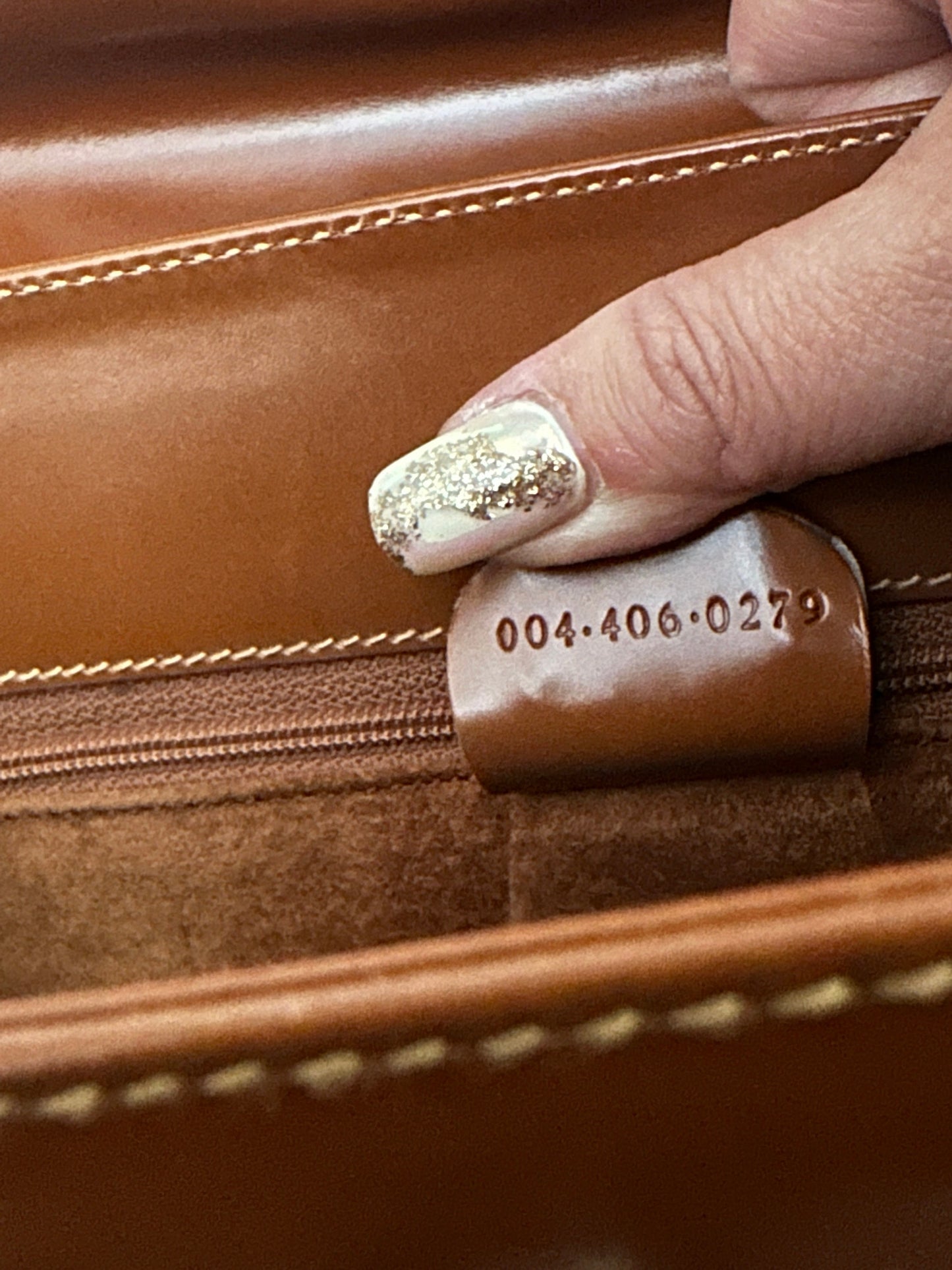 GUCCI VINTAGE 100% Authentic Genuine Glossy Leather Clutch, Caramel Colour, 1980's, Great Condition, Rare