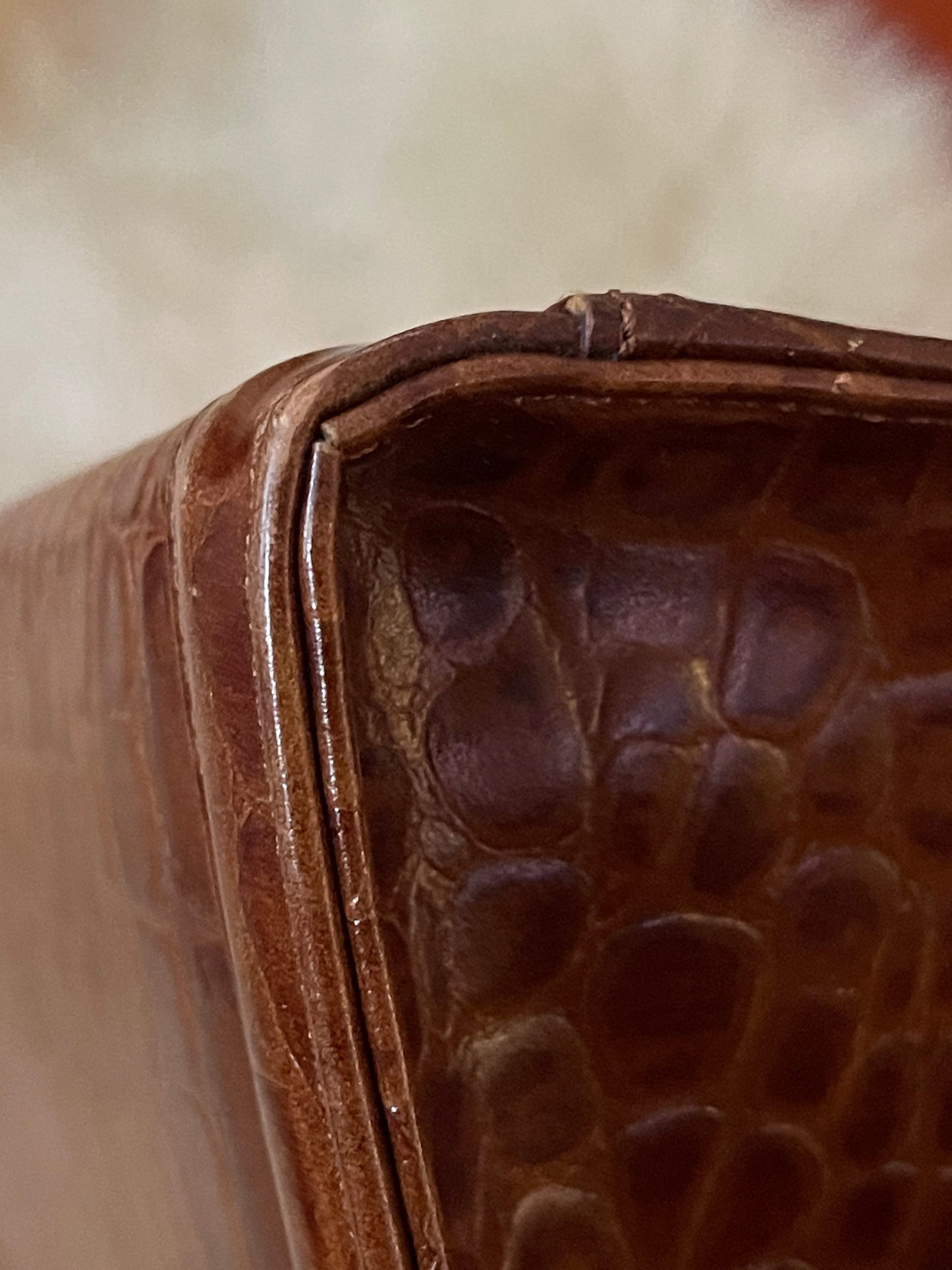 VALENTINO CHRISTY VINTAGE 100% Authentic Genuine Top Handle Hand Bag, Brown, 1980's, Embossed Leather