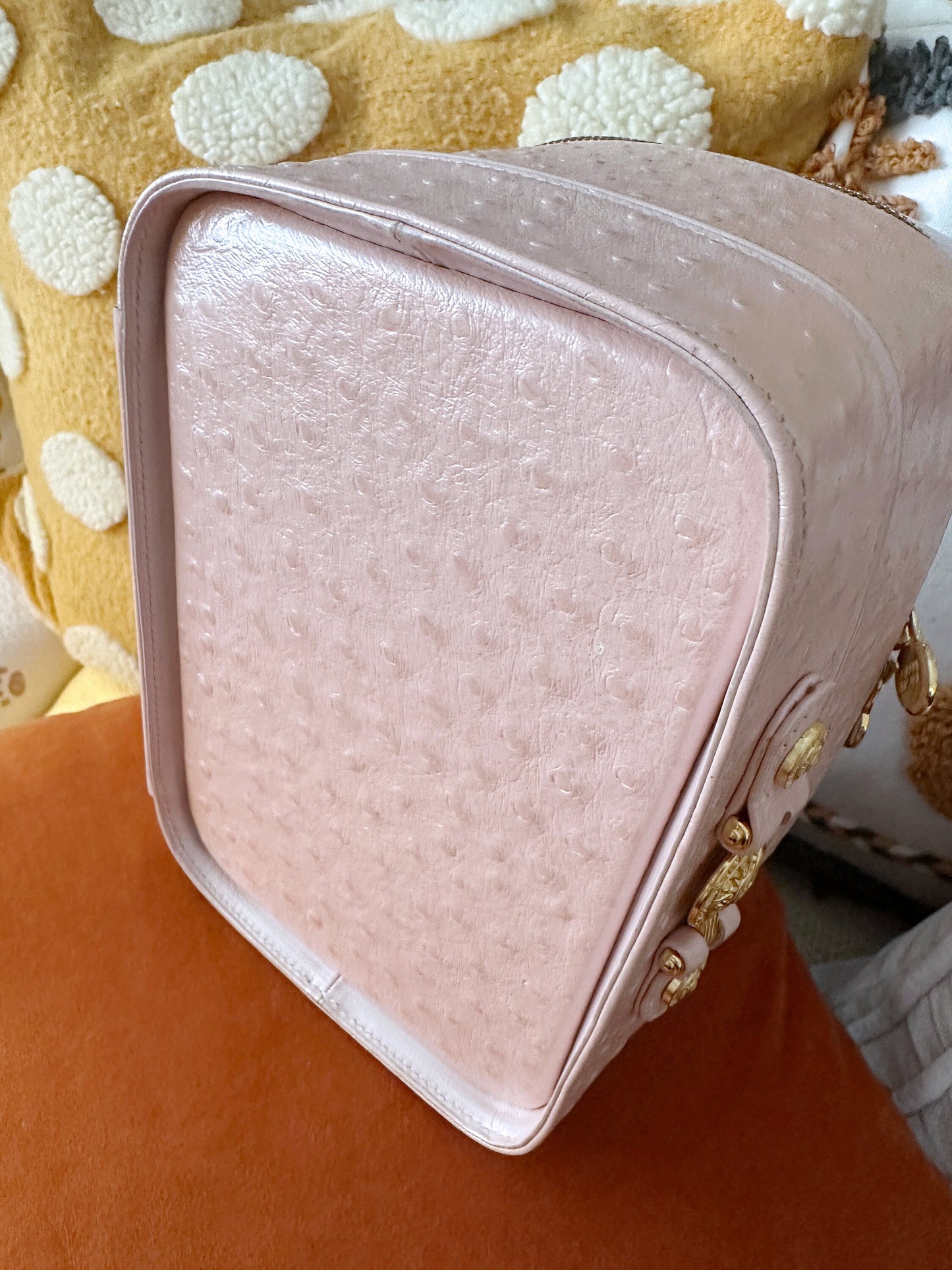 VERSACE VINTAGE 100% Authentic Genuine Ostrich Leather Makeup Case Bag, Pastel Pink, 1990's, Great Condition, Grade AB