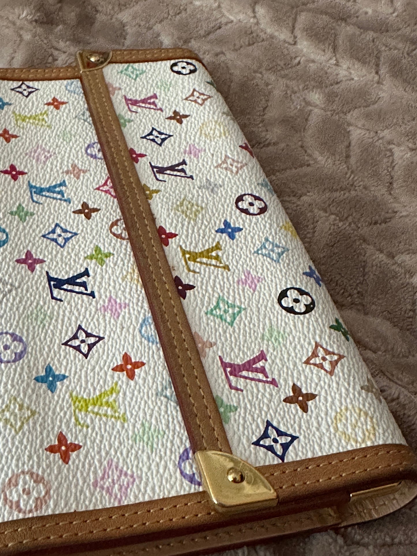 LOUIS VUITTON x Takashi Murakami Vintage 100% Authentic Genuine Long Wallet, Monogram Multi-color on White, Great Condition, Grade B