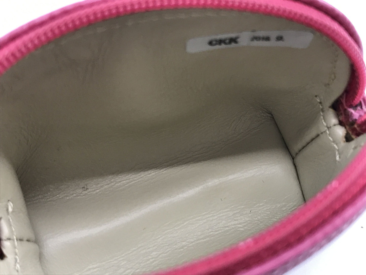 CHANEL VINTAGE 100% Authentic Genuine, Caviar Skin Coin Pouch Coin Purse Coin Case 1990's, Great Condition, Grade AB, with Box