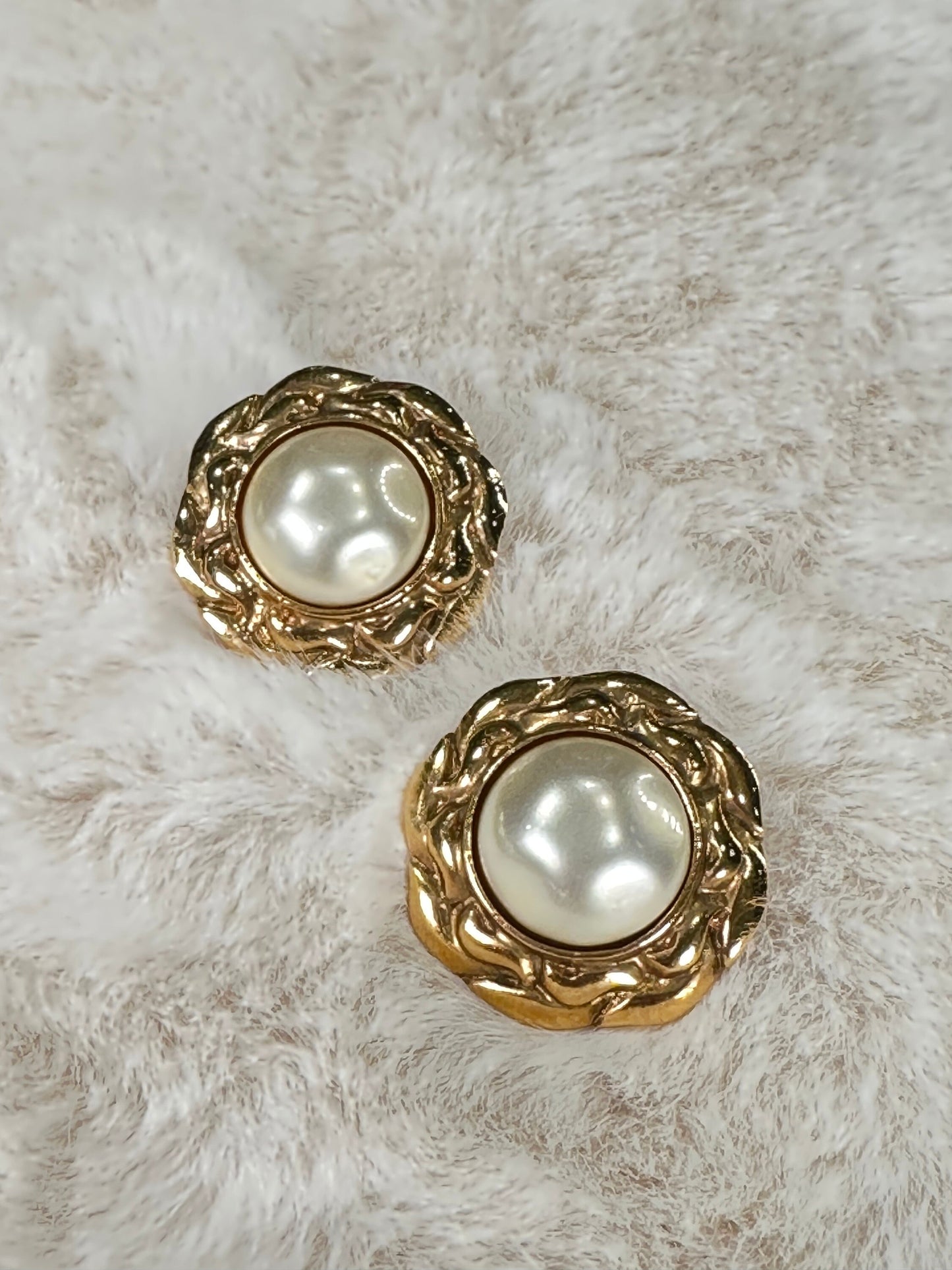 CHANEL VINTAGE 100% Authentic Genuine Faux Pearl Clip On Logo Earrings in Gold, Made In France, Mark 24, 1984 - 1992, Grade A