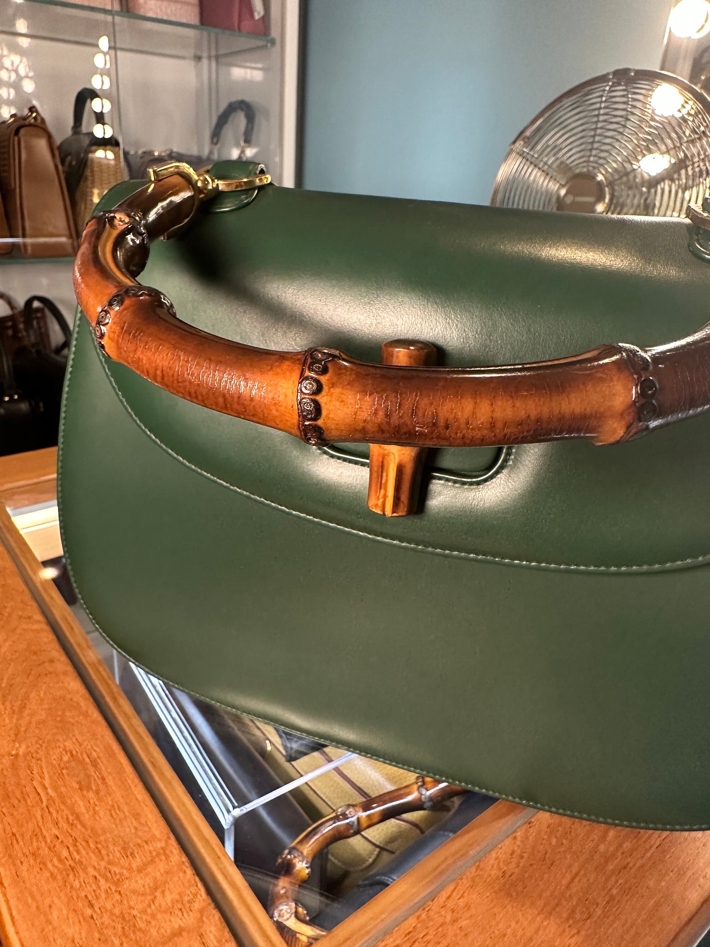 GUCCI VINTAGE 100% Authentic Genuine,1947 Bamboo Top Hand Bag, Large Size, Green,1990's, Great Condition, Very Rare, Grade A