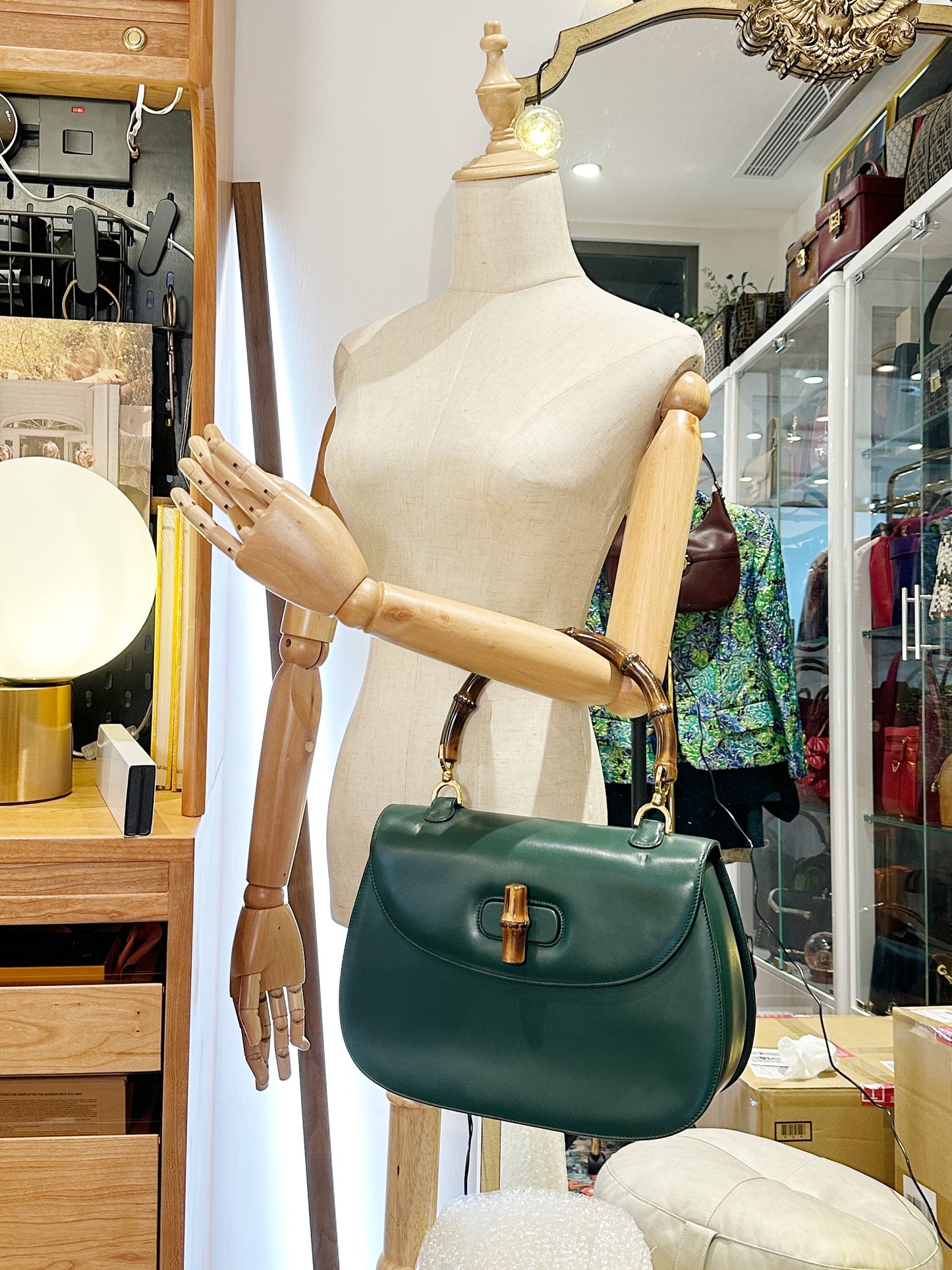 GUCCI VINTAGE 100% Authentic Genuine,1947 Bamboo Top Hand Bag, Large Size, Green,1990's, Great Condition, Very Rare, Grade A