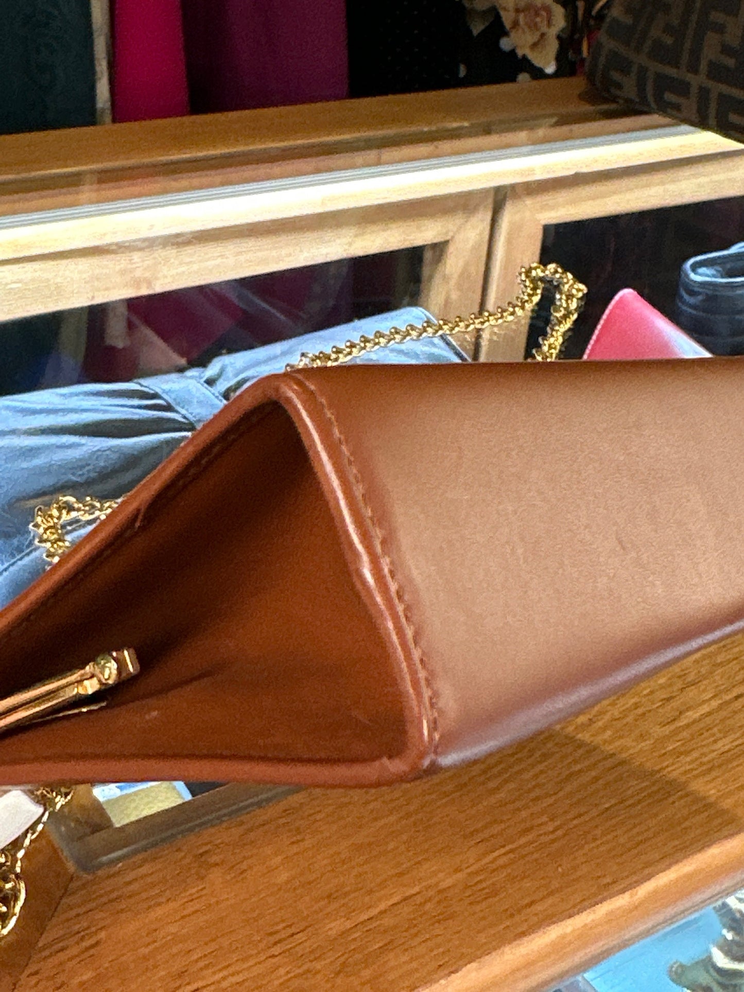 FERRAGAMO VINTAGE 100% Authentic Genuine Vara Bow Chain Shoulder Bag, Caramel Brown, 1990's, Great Condition, Grade AB