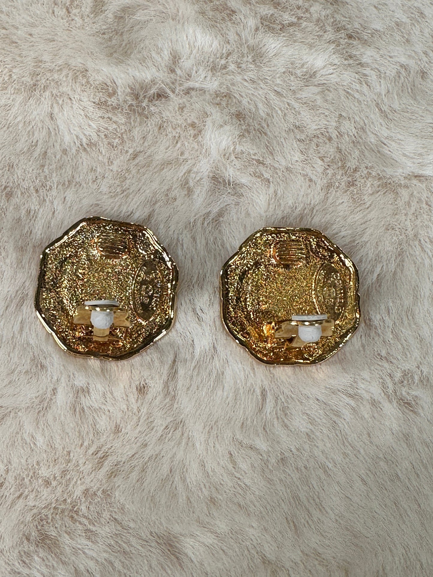 CHANEL VINTAGE 100% Authentic Genuine Faux Pearl Clip On Logo Earrings in Gold, Made In France, Mark 24, 1984 - 1992, Grade A
