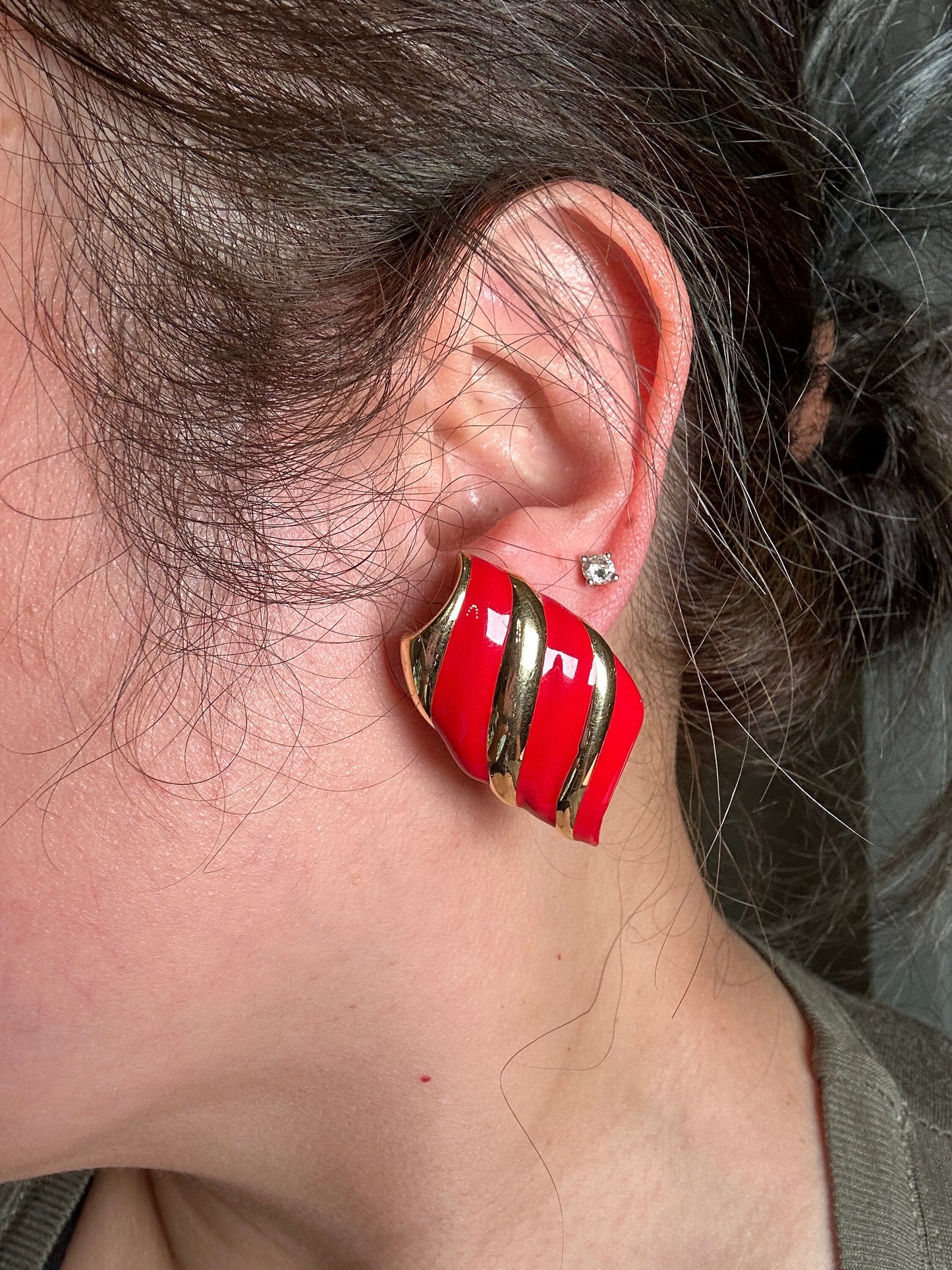 MONET VINTAGE 100% Authentic Genuine, Clip On Earrings in Gold and Red, Grade AB