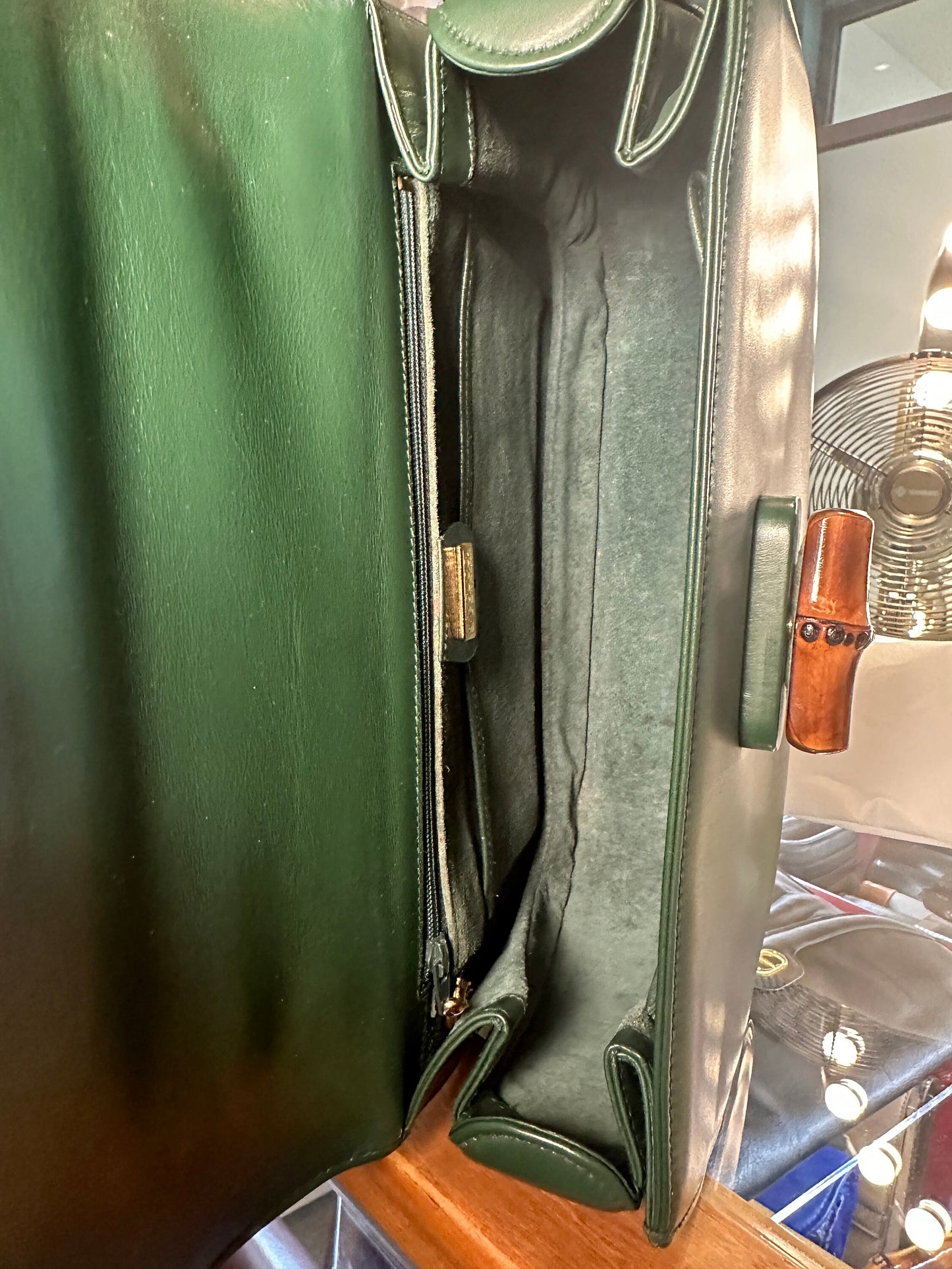 GUCCI VINTAGE 100% Authentic Genuine,1947 Bamboo Top Hand Bag, Large Size, Green,1990's, Great Condition, Very Rare, Grade A