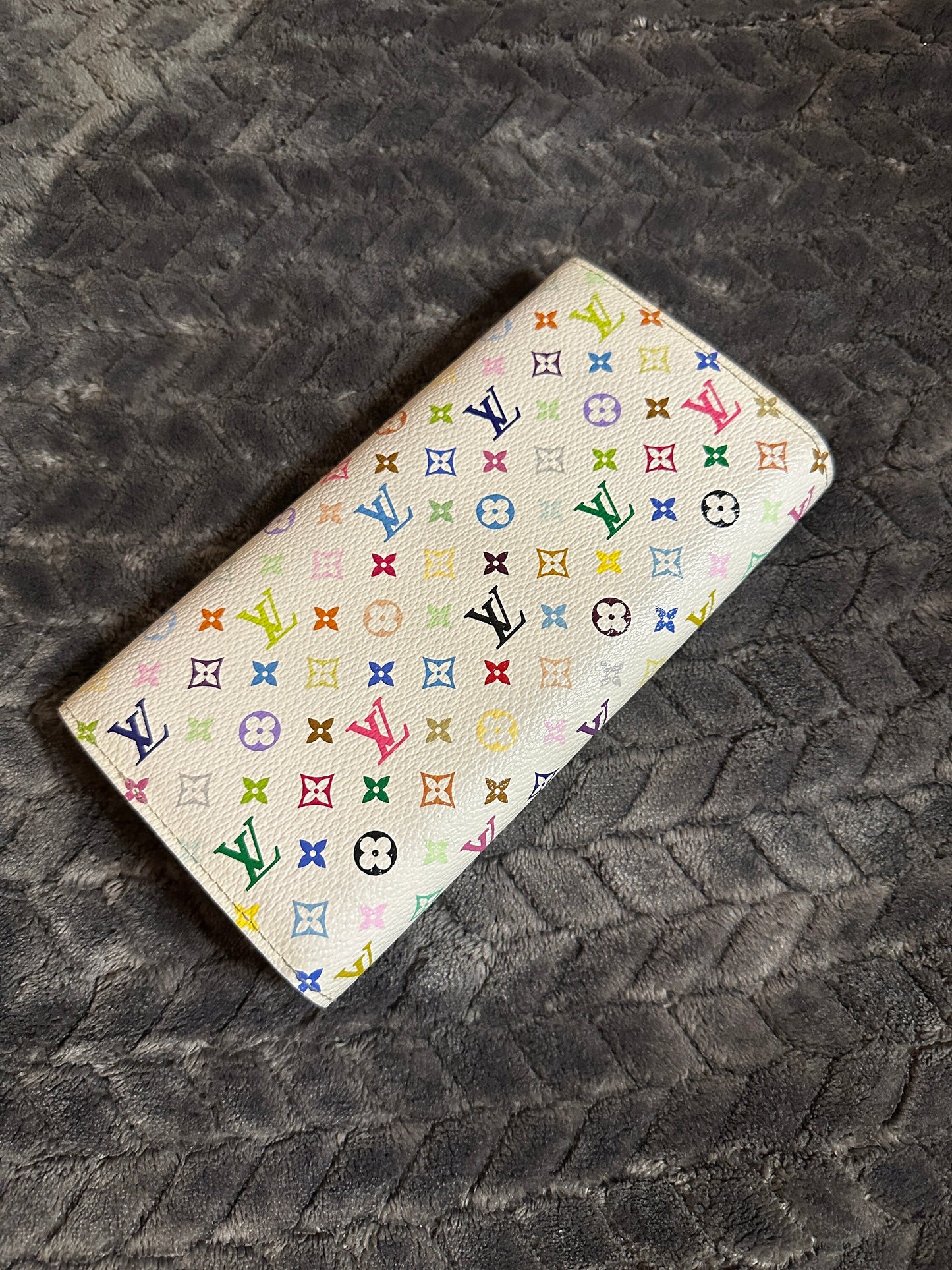 LOUIS VUITTON x Takashi Murakami 100% Authentic Genuine Monogram Multicolour Sarah Wallet Long White Tresor Portefeiulle, 2000's