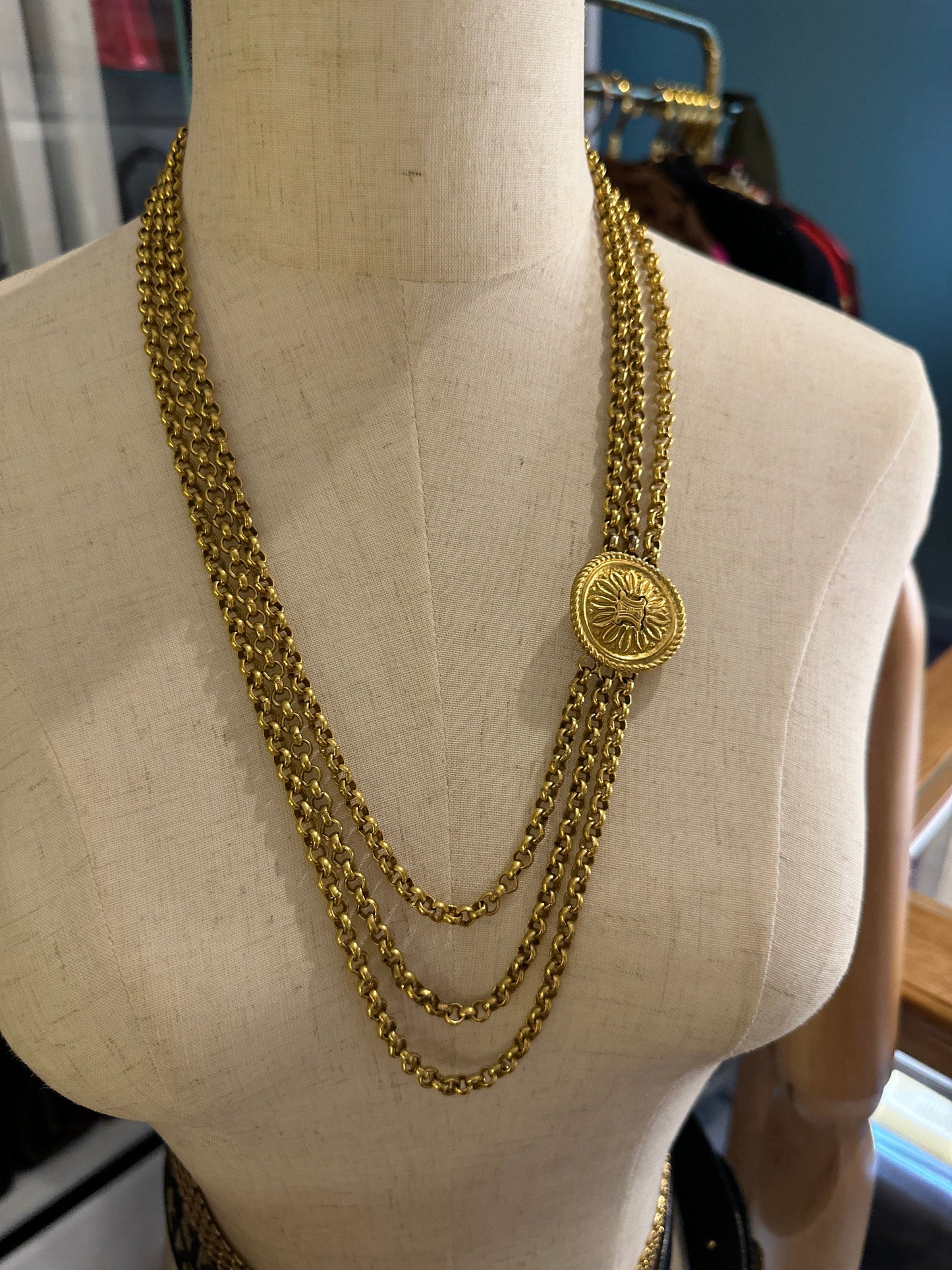 CELINE VINTAGE 100% Authentic Genuine Chain Belt in Gold, 25"Length, 1990's, Great Condition
