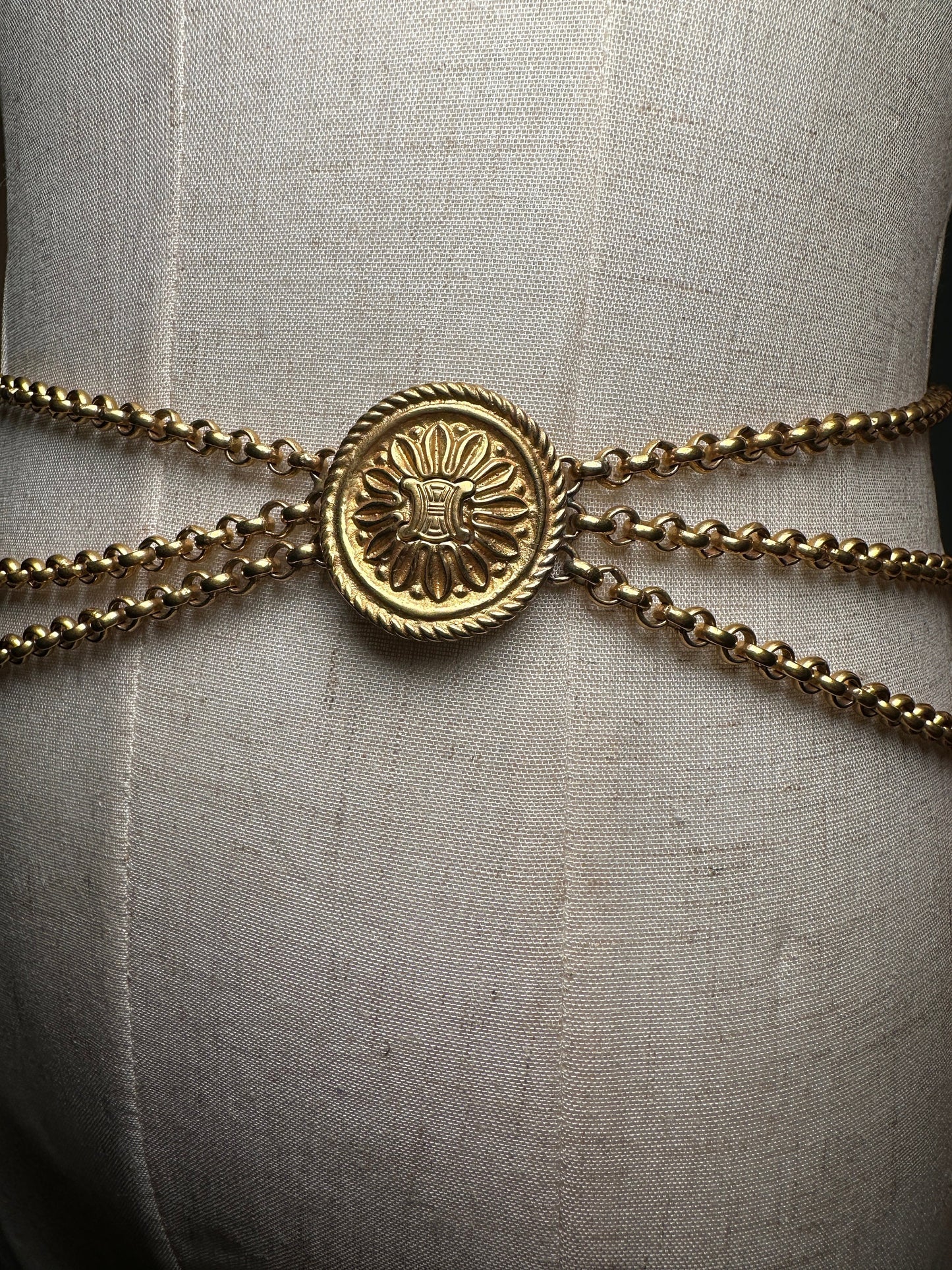 CELINE VINTAGE 100% Authentic Genuine Chain Belt in Gold, 25"Length, 1990's, Great Condition