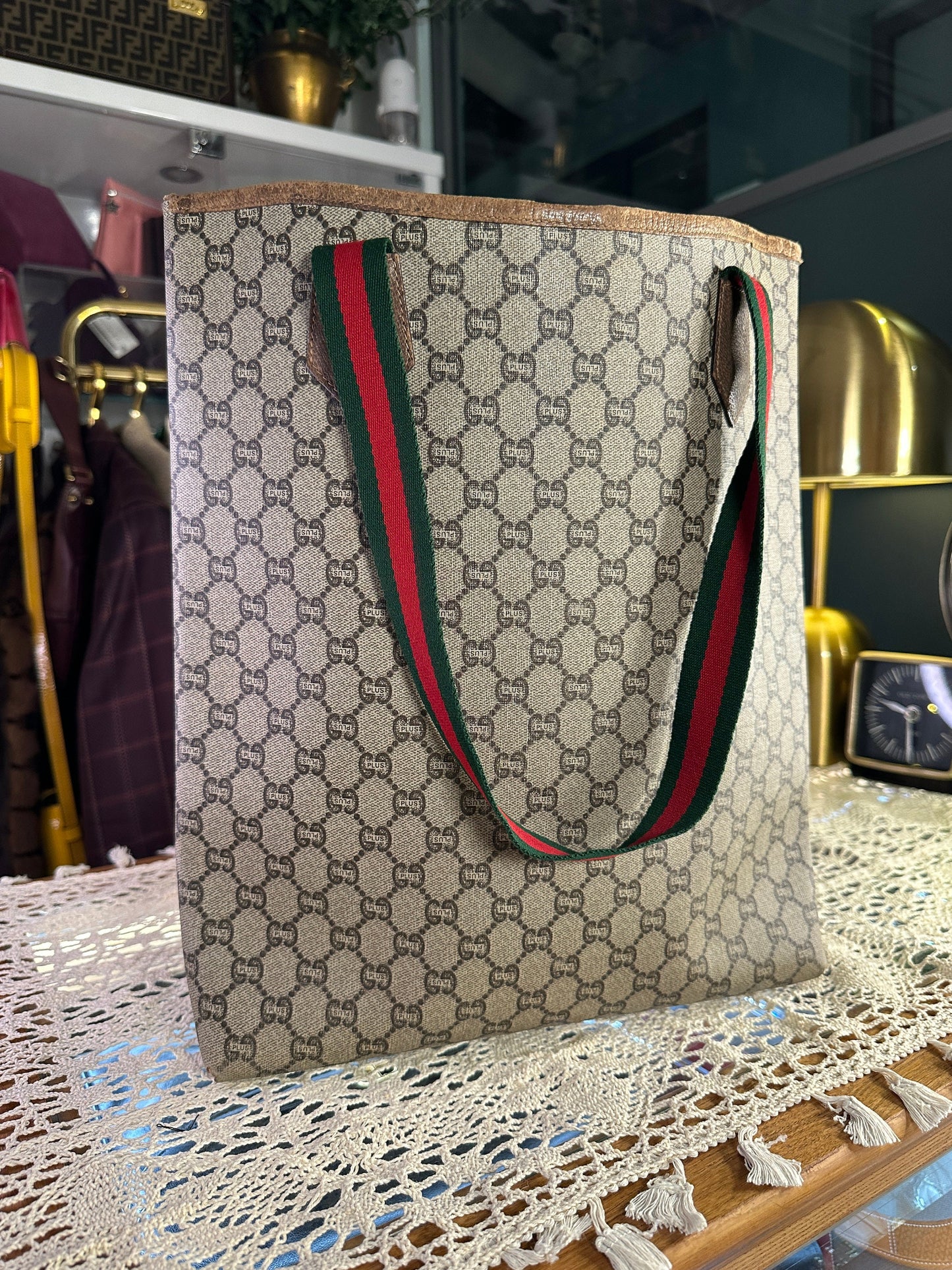 GUCCI VINTAGE 100% Authentic Genuine GG Plus Document Size Shopping Tote Hand Bag, 1990's, Used Condition