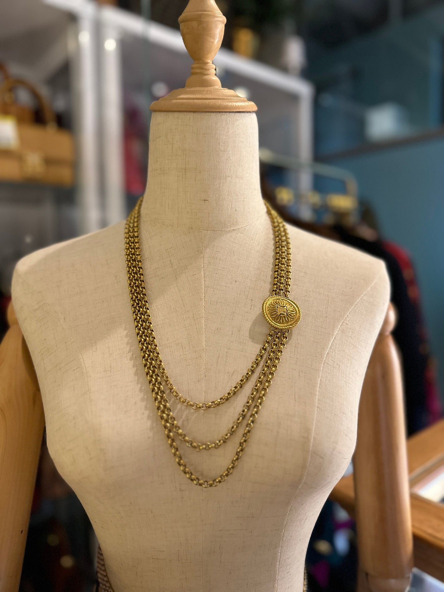 CELINE VINTAGE 100% Authentic Genuine Chain Belt in Gold, 25"Length, 1990's, Great Condition