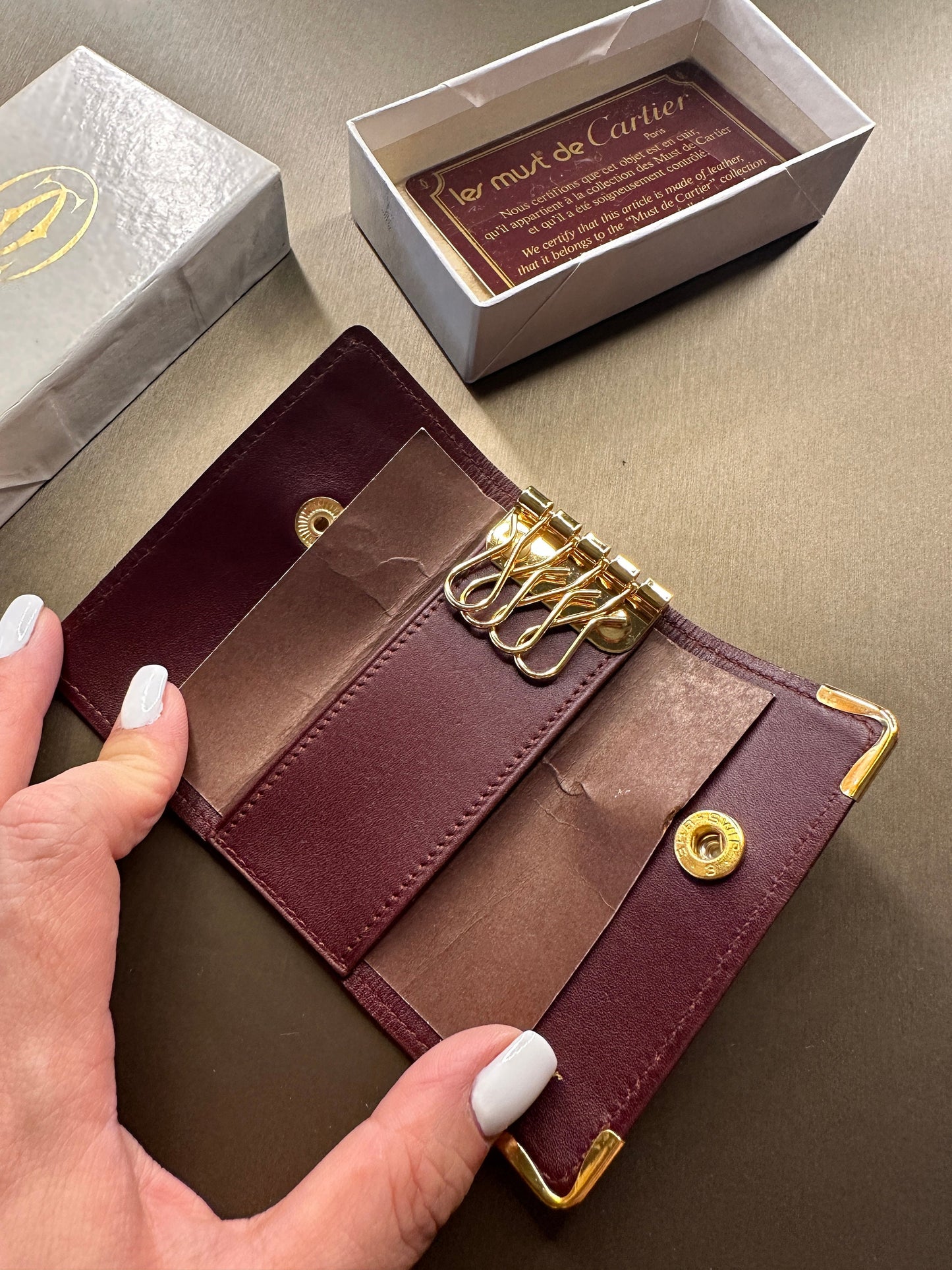 CARTIER VINTAGE, 100% Authentic Genuine Brand New In Box Leather Key Case, Classic Wine Colour, Great Condition