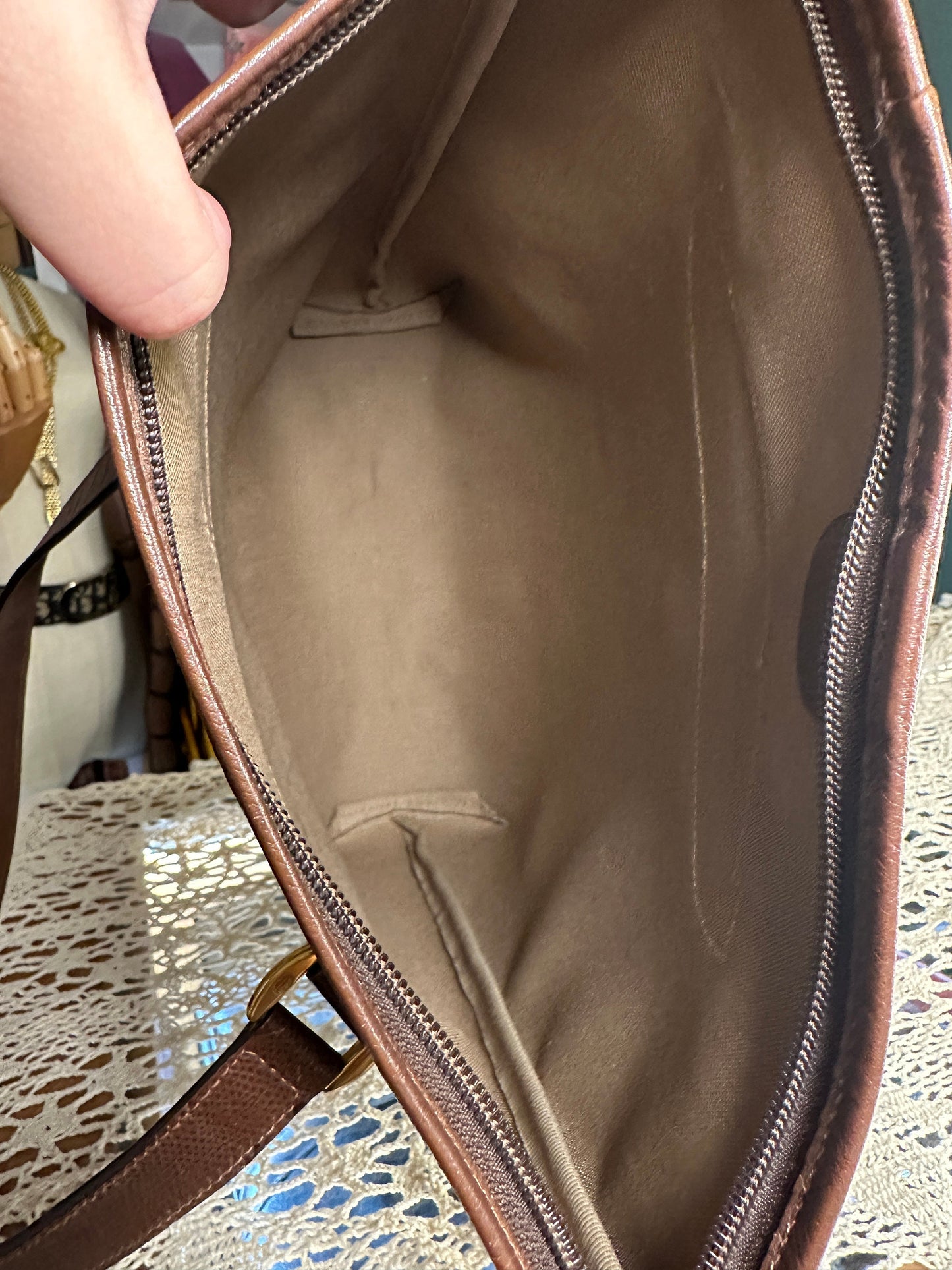 GUCCI VINTAGE 100% Authentic Genuine GG Plus Document Size Shopping Tote Hand Bag, 1990's, Used Condition
