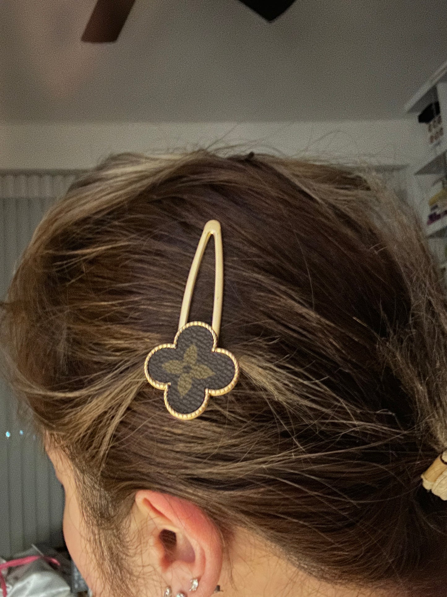 The Perfect gift for LV fan! Hair Clip Made with 100% Authentic Repurposed Vintage LOUIS VUITTON Monogram Canvas
